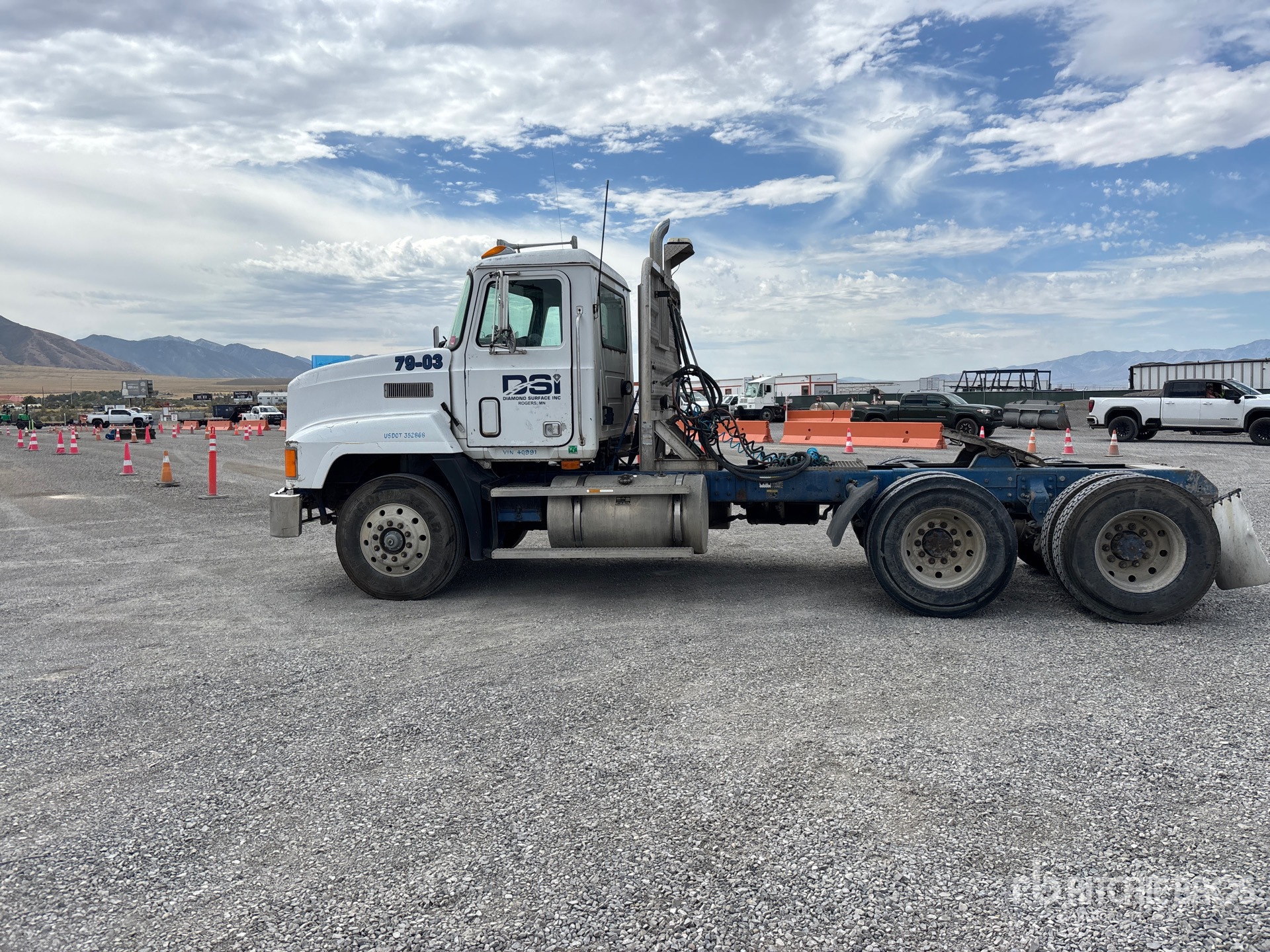 1994 Mack CH613