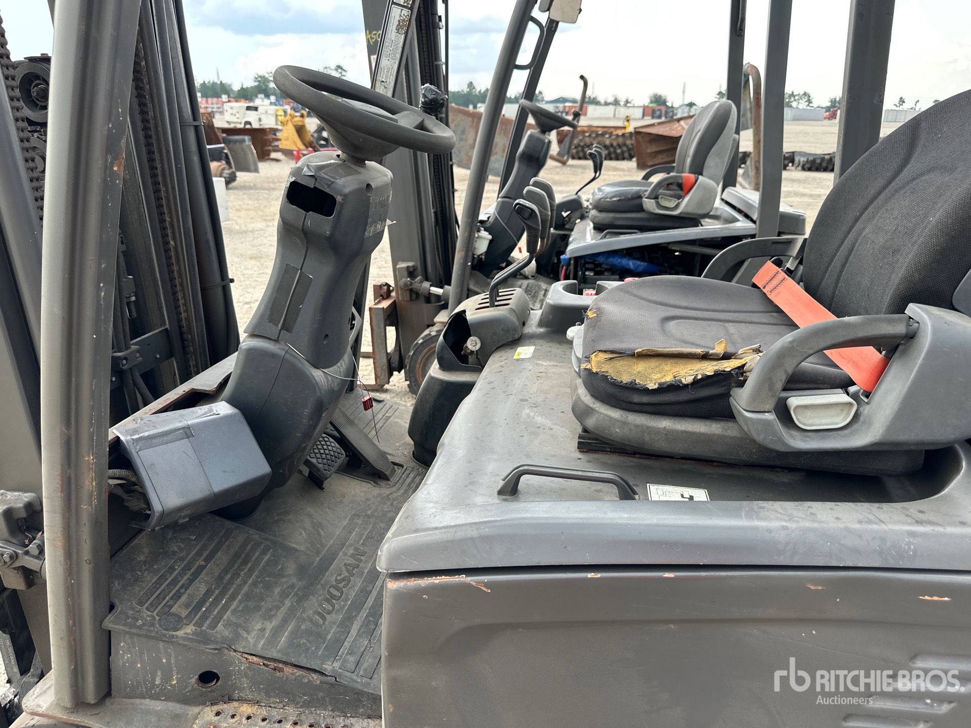 2016 Doosan B15T-7