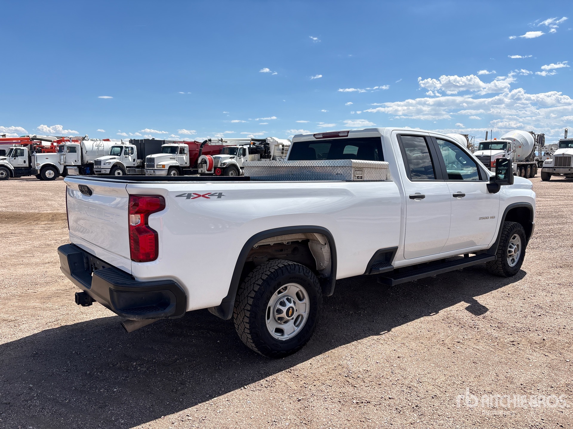 General Appearance with Picture, Right Rear Corner