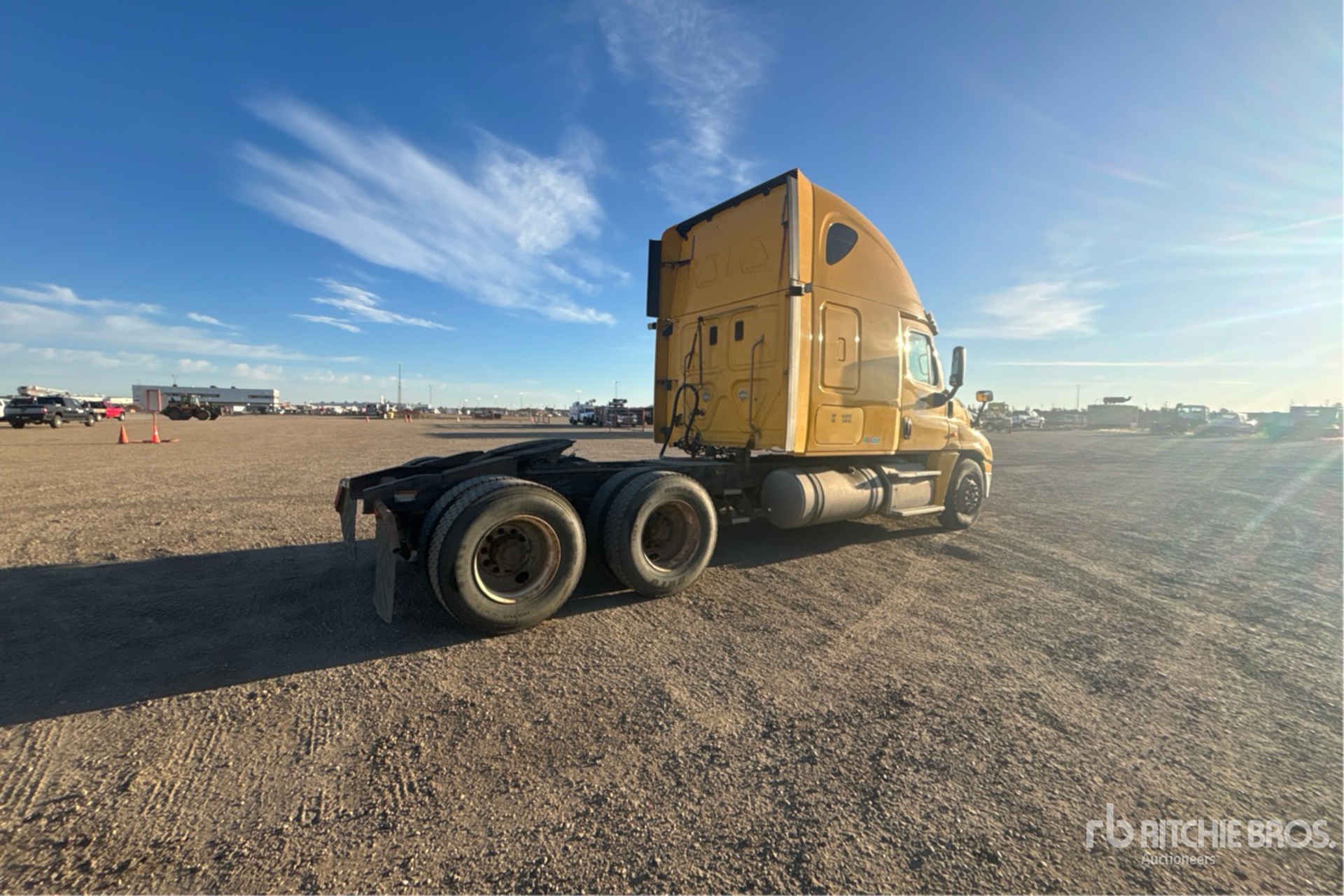 2015 Freightliner CASCADIA 125