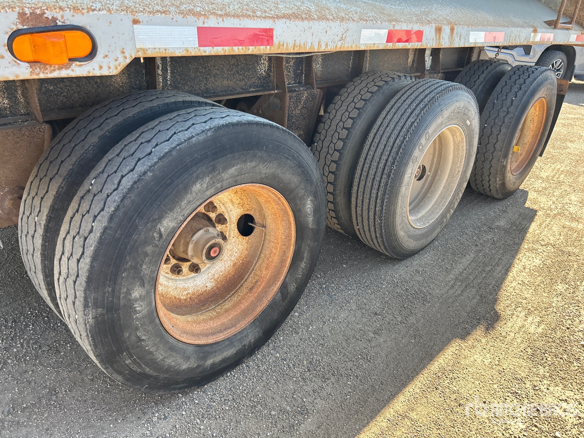 1998 Midland ST3400