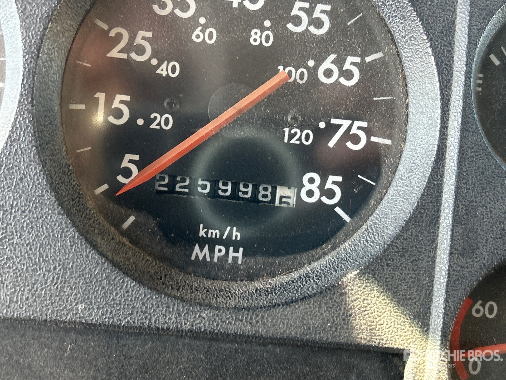 1998 Freightliner FL 106