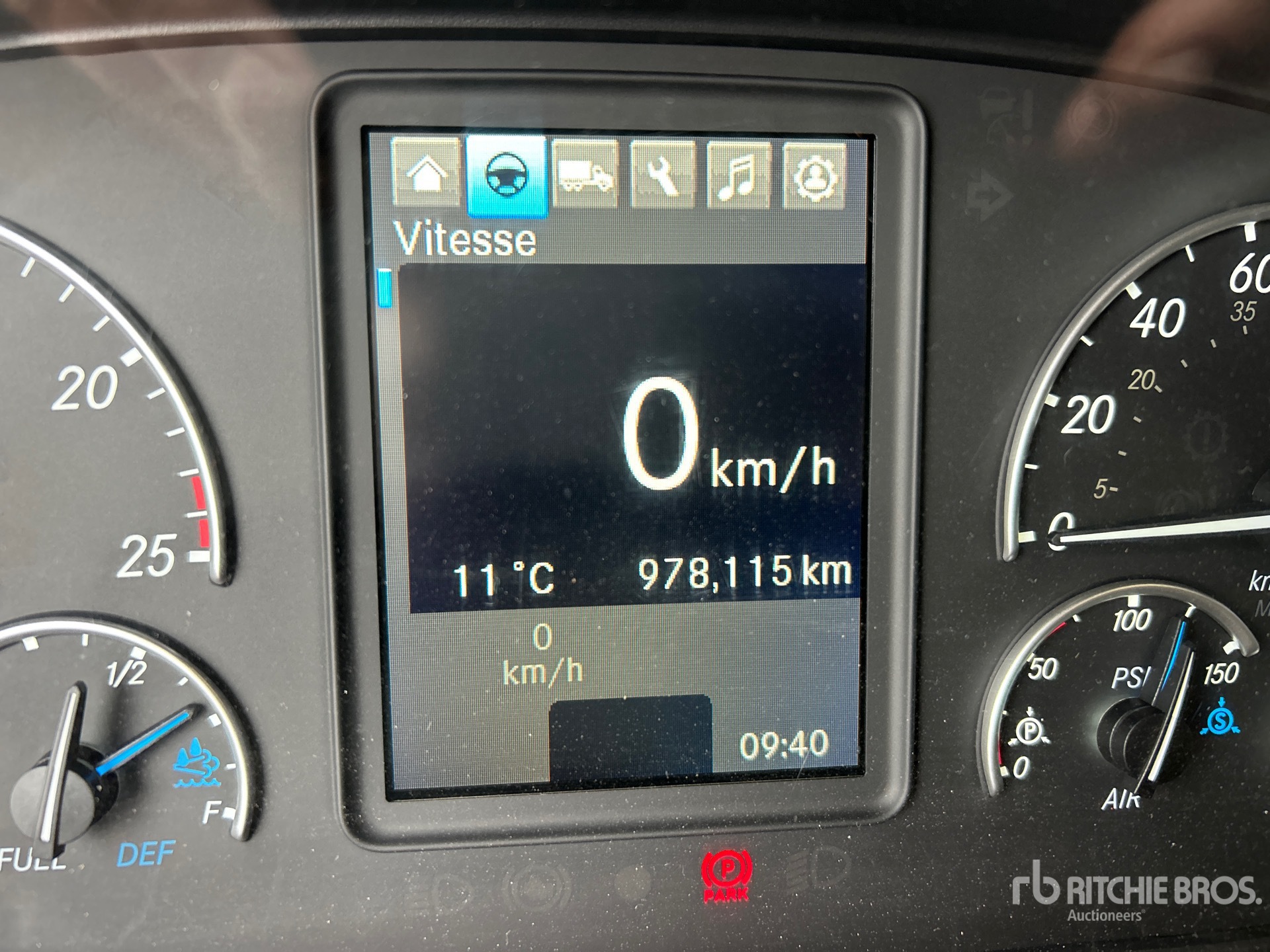 2021 Freightliner CASCADIA 126