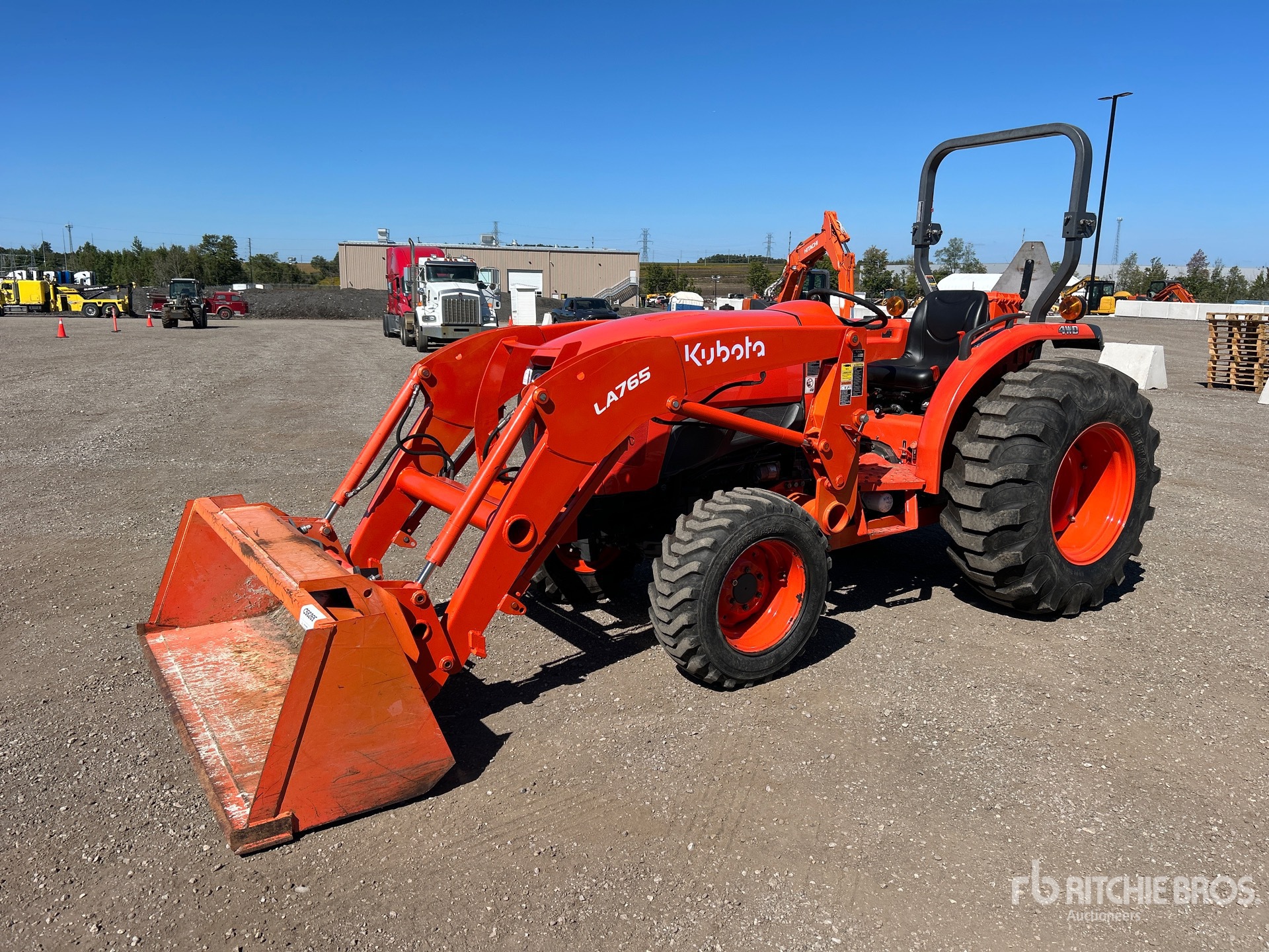 Photo of 2015 Kubota L4701D