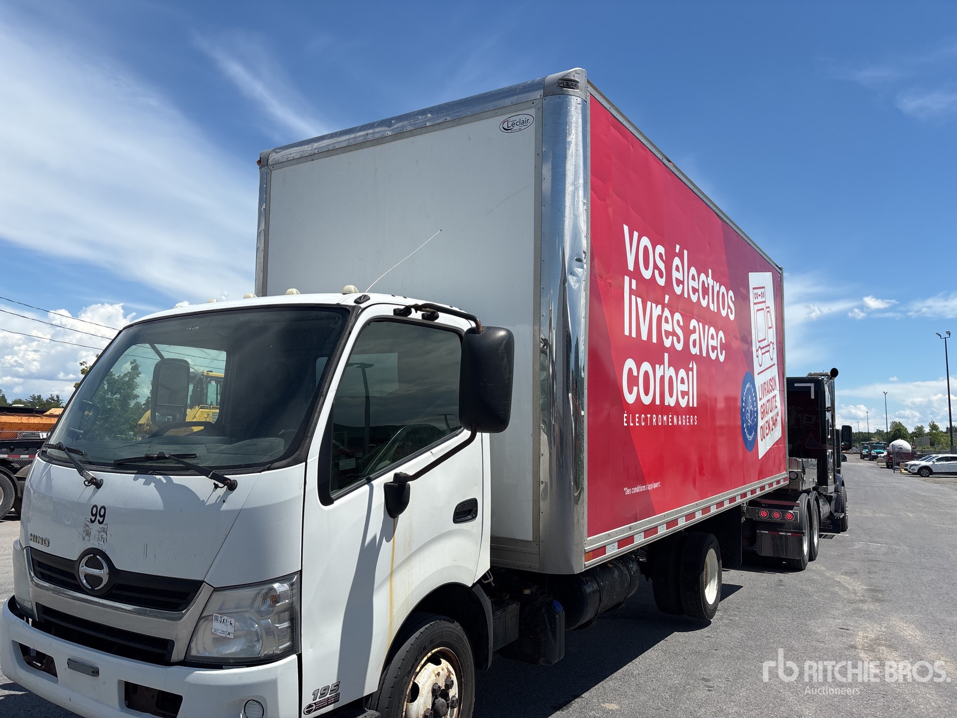 2020 Hino 195