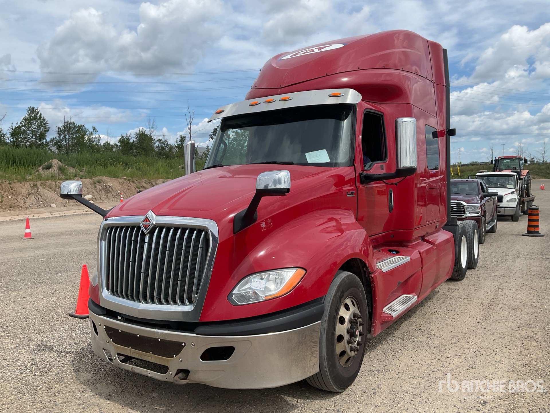 2019 International LT625
