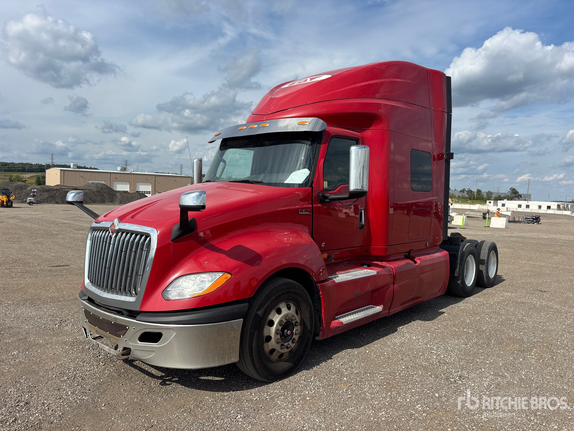 2019 International LT625