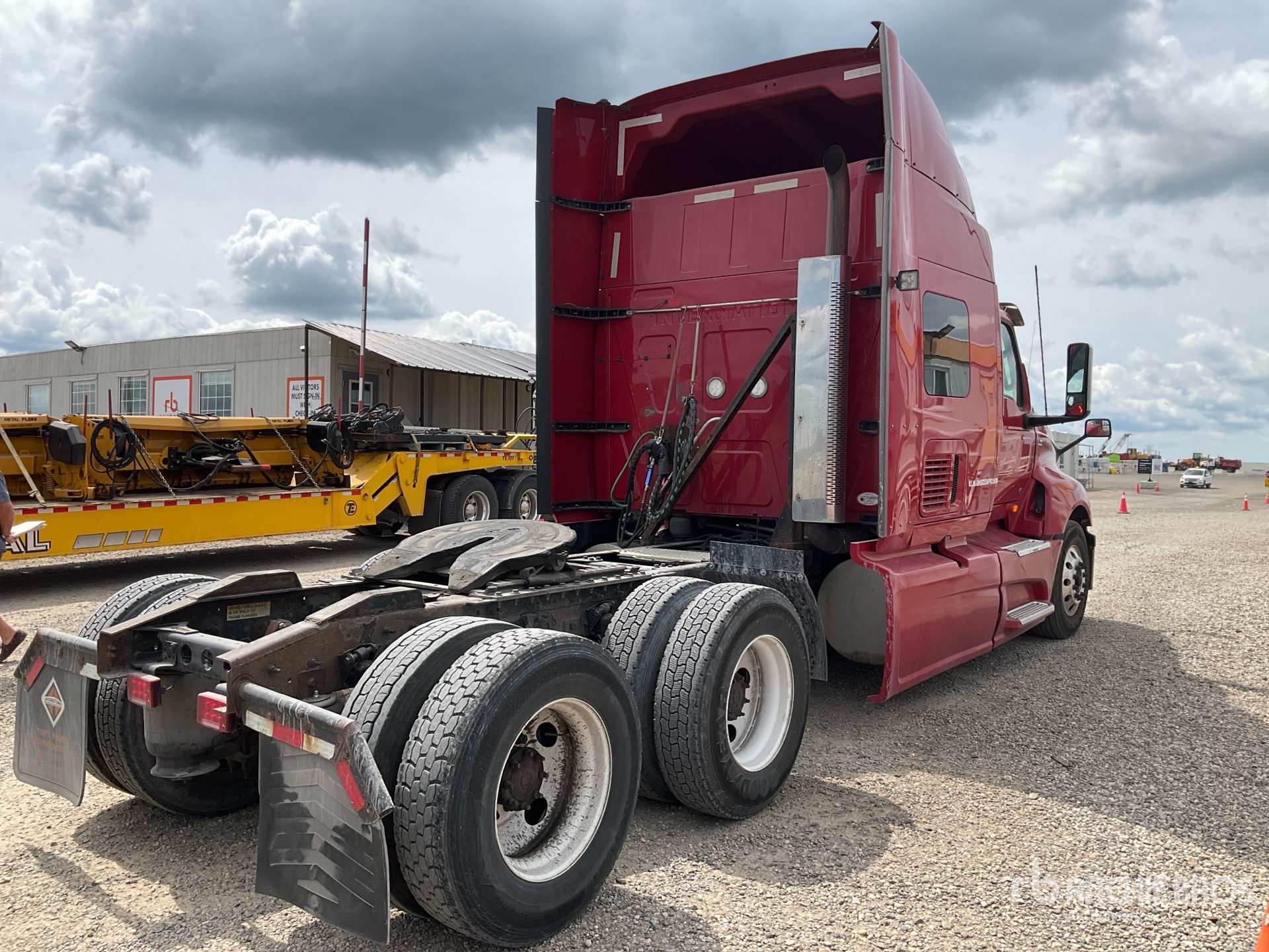 2019 International LT625