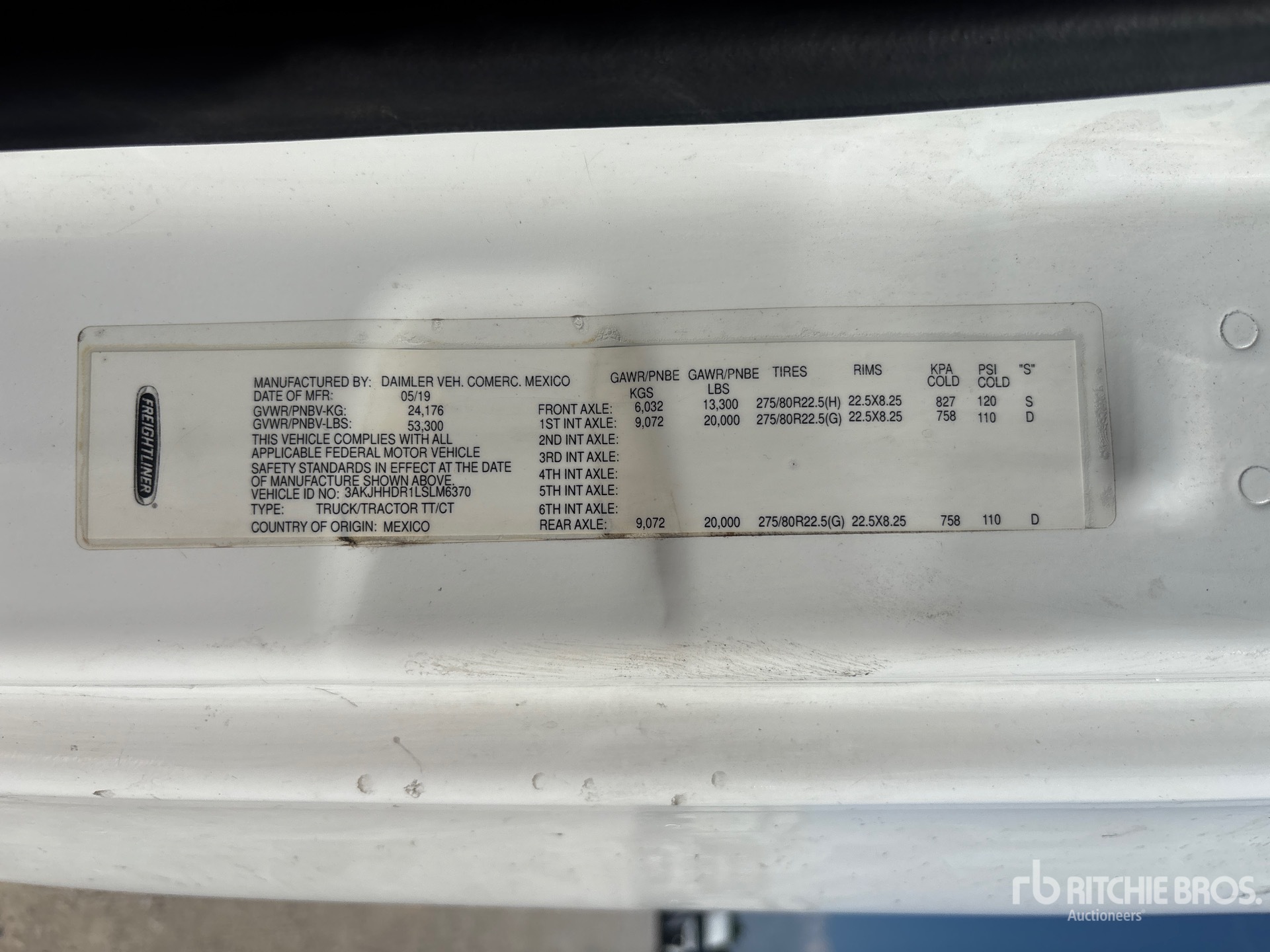 2020 Freightliner CASCADIA 126