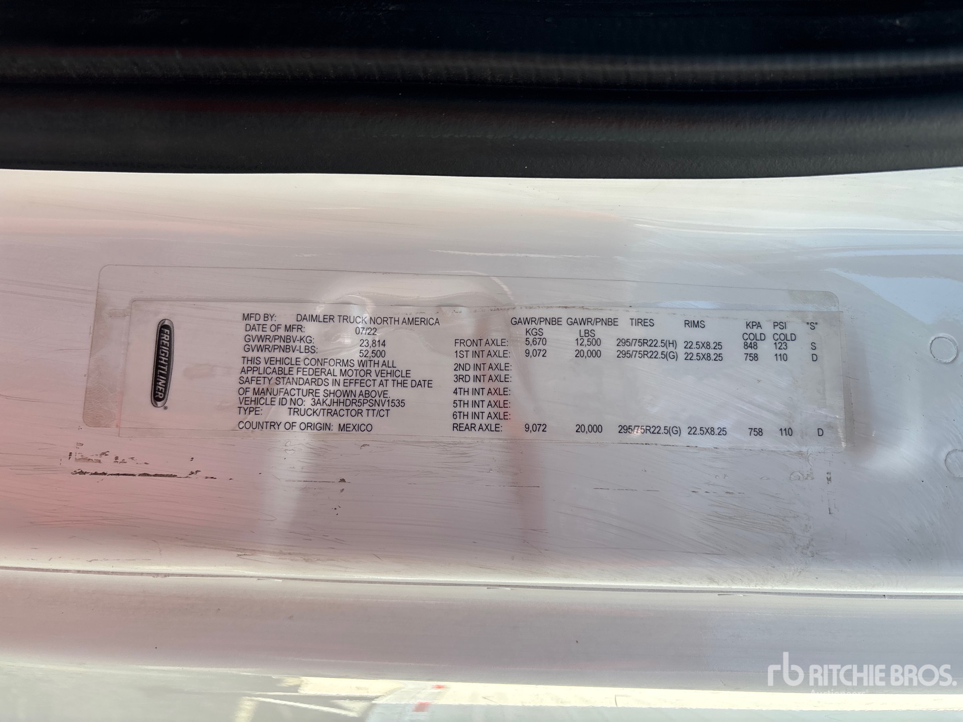 2023 Freightliner CASCADIA 126