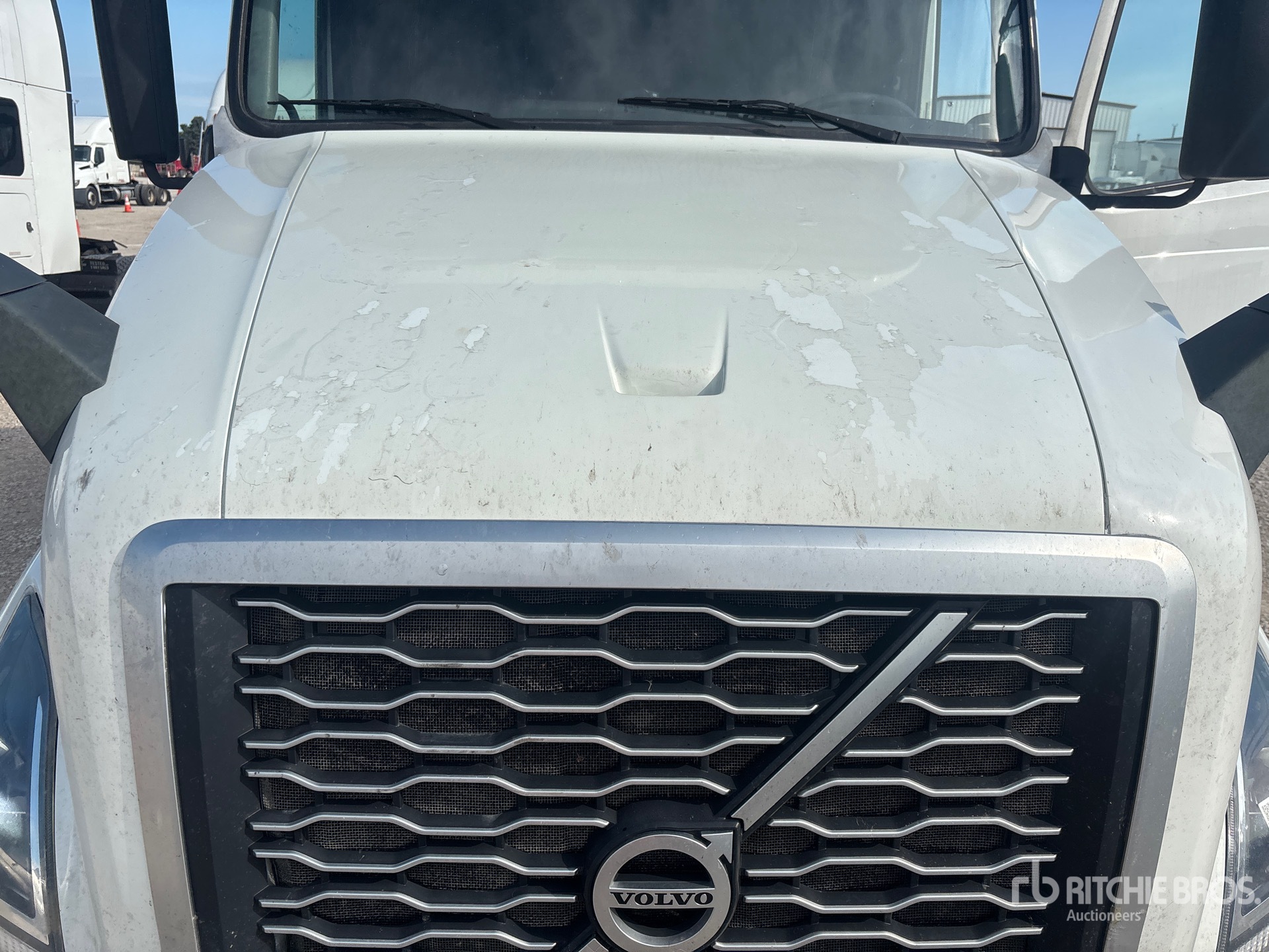 2020 Volvo VNL760