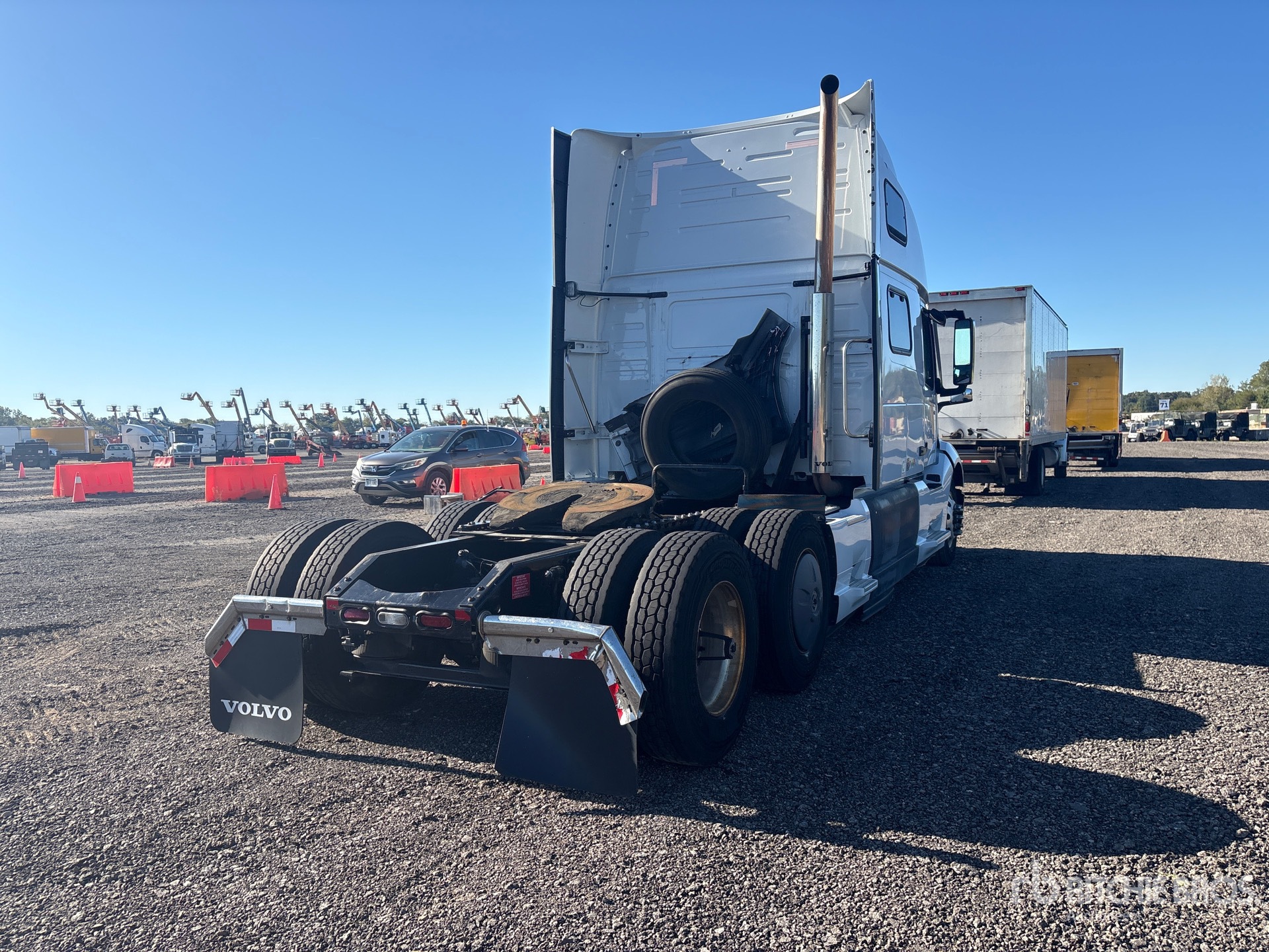 2023 Volvo VNL860