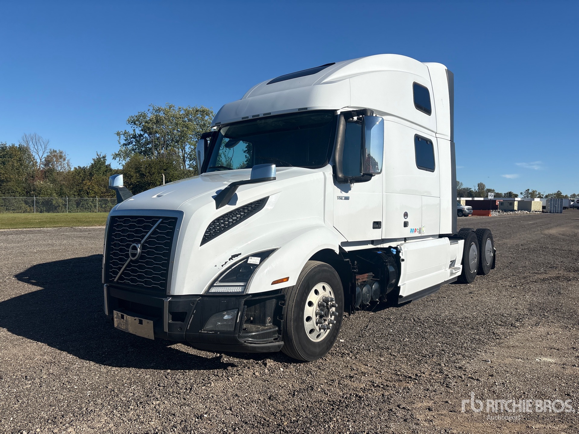Photo of 2023 Volvo VNL860
