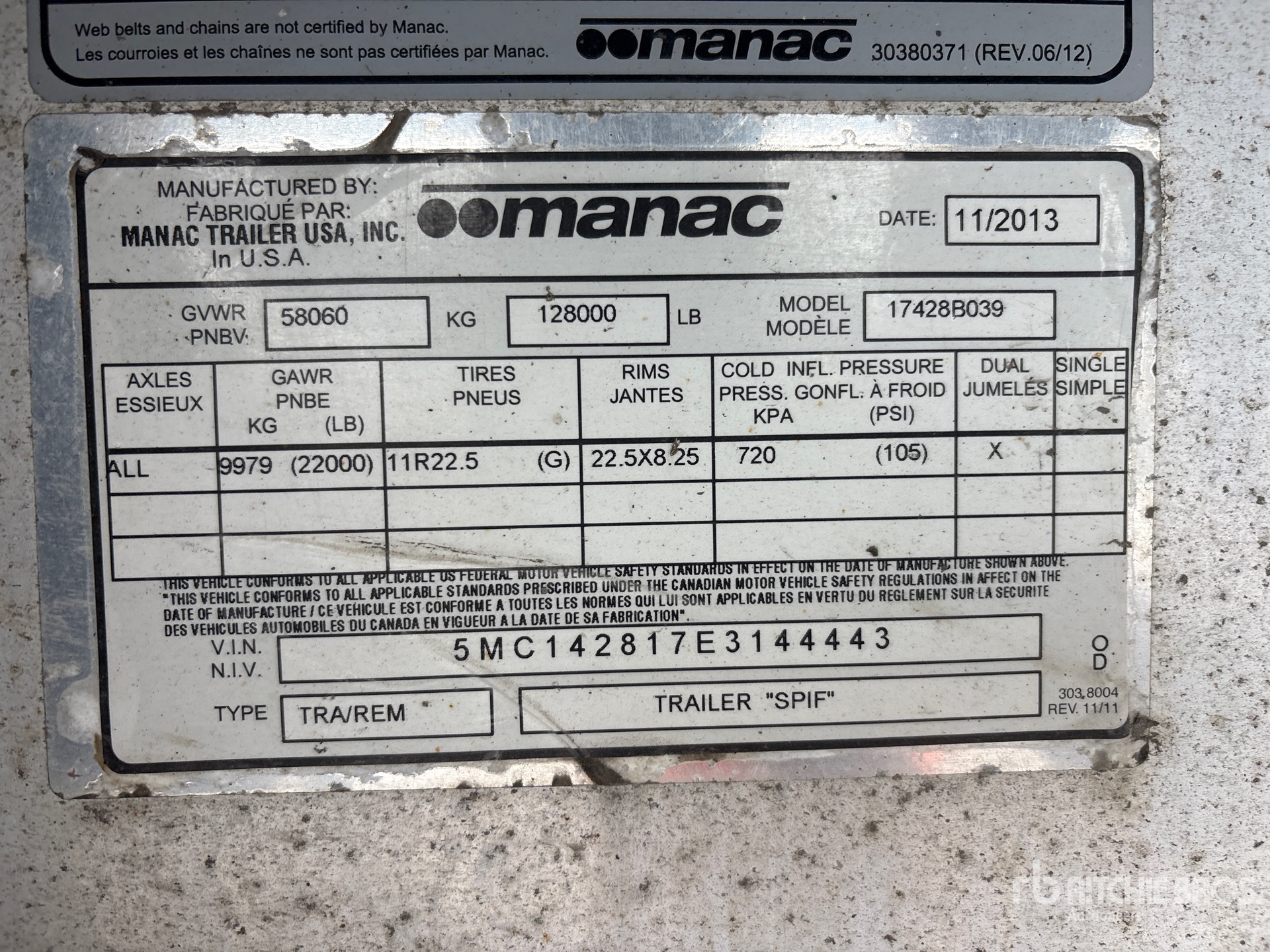 2014 Manac 28 ft Tri/A B-Train Lead