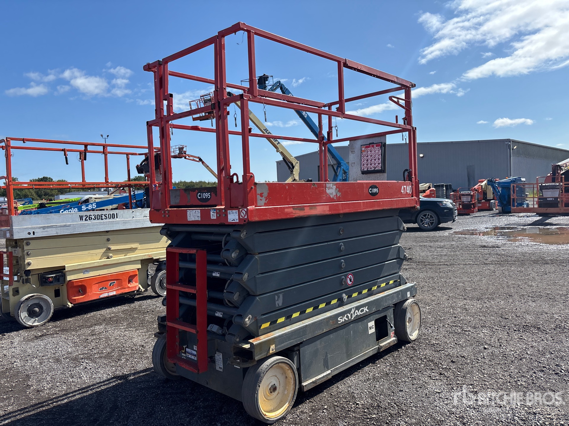 2017 Skyjack SJIII4740