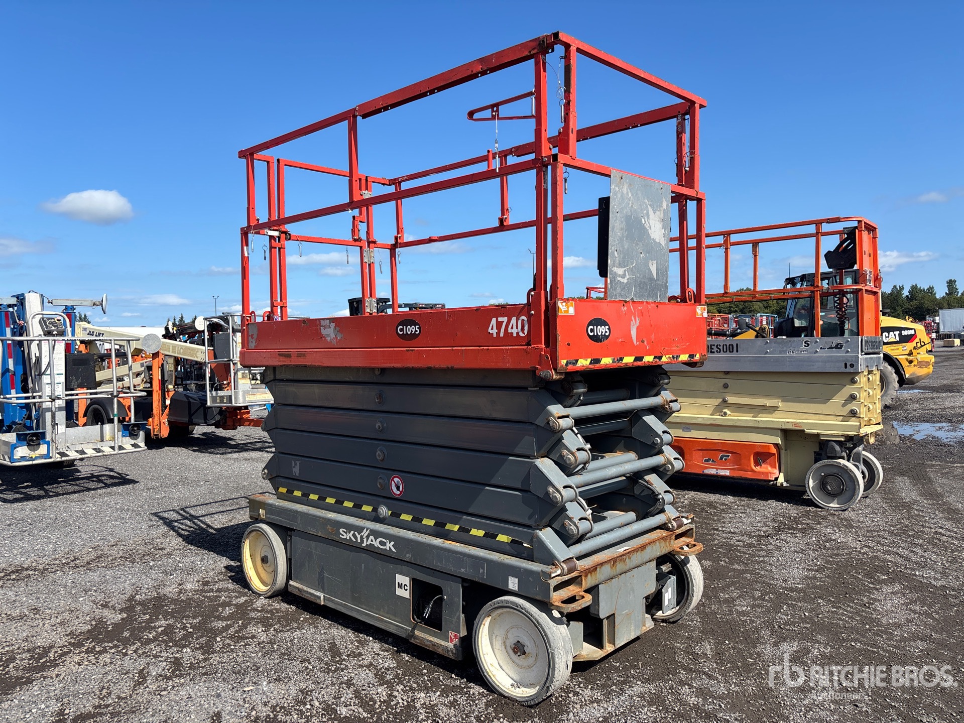 2017 Skyjack SJIII4740