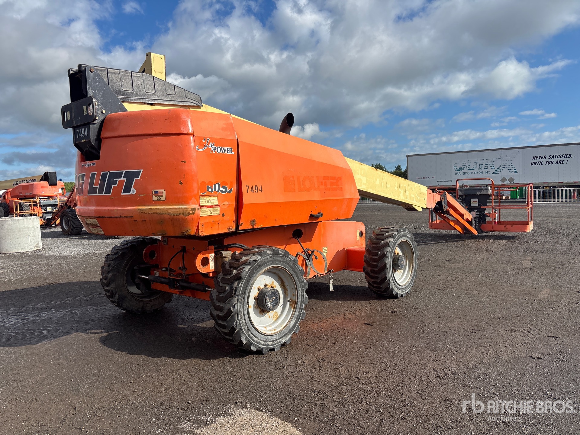 2014 JLG 660SJ