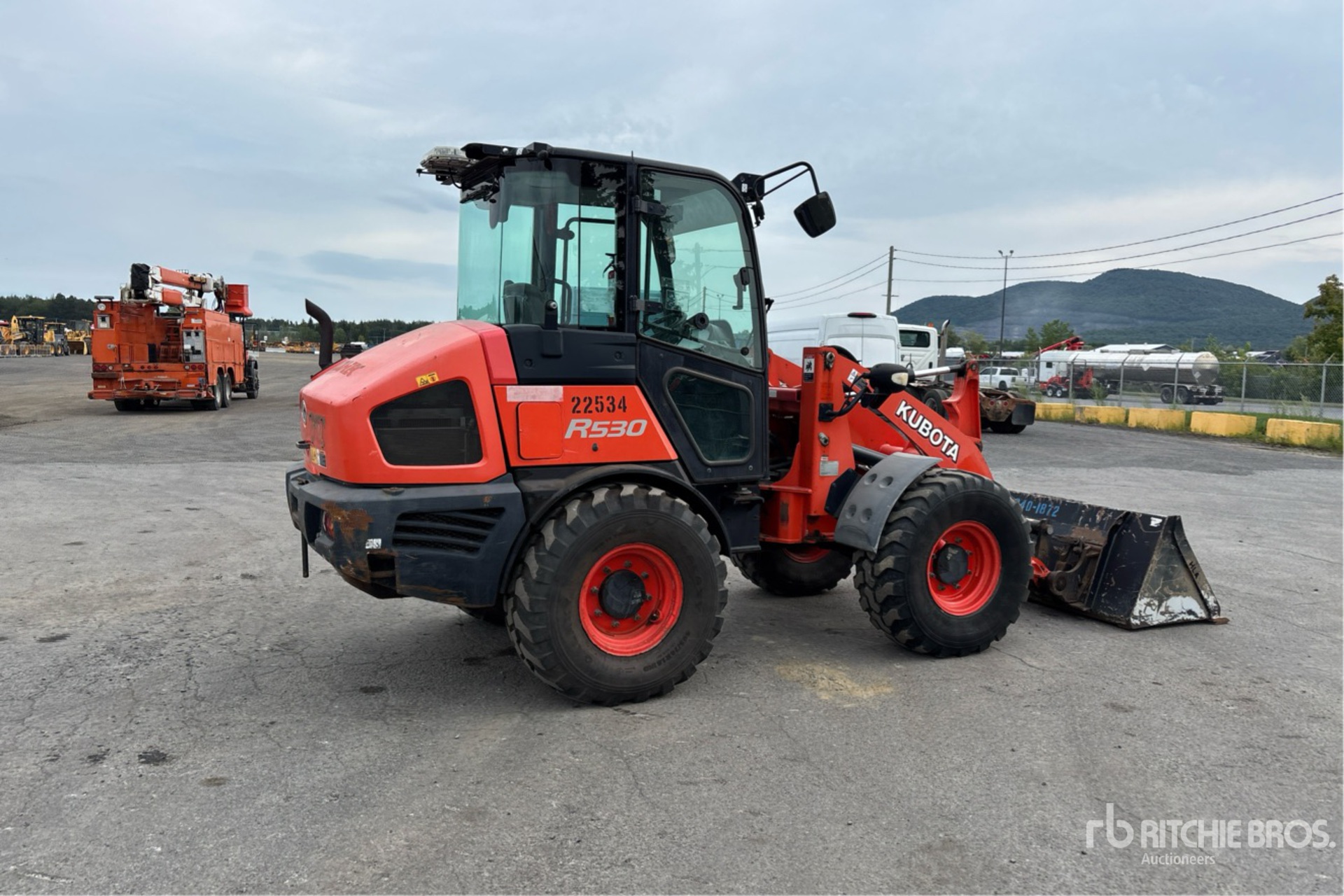 2016 Kubota R530