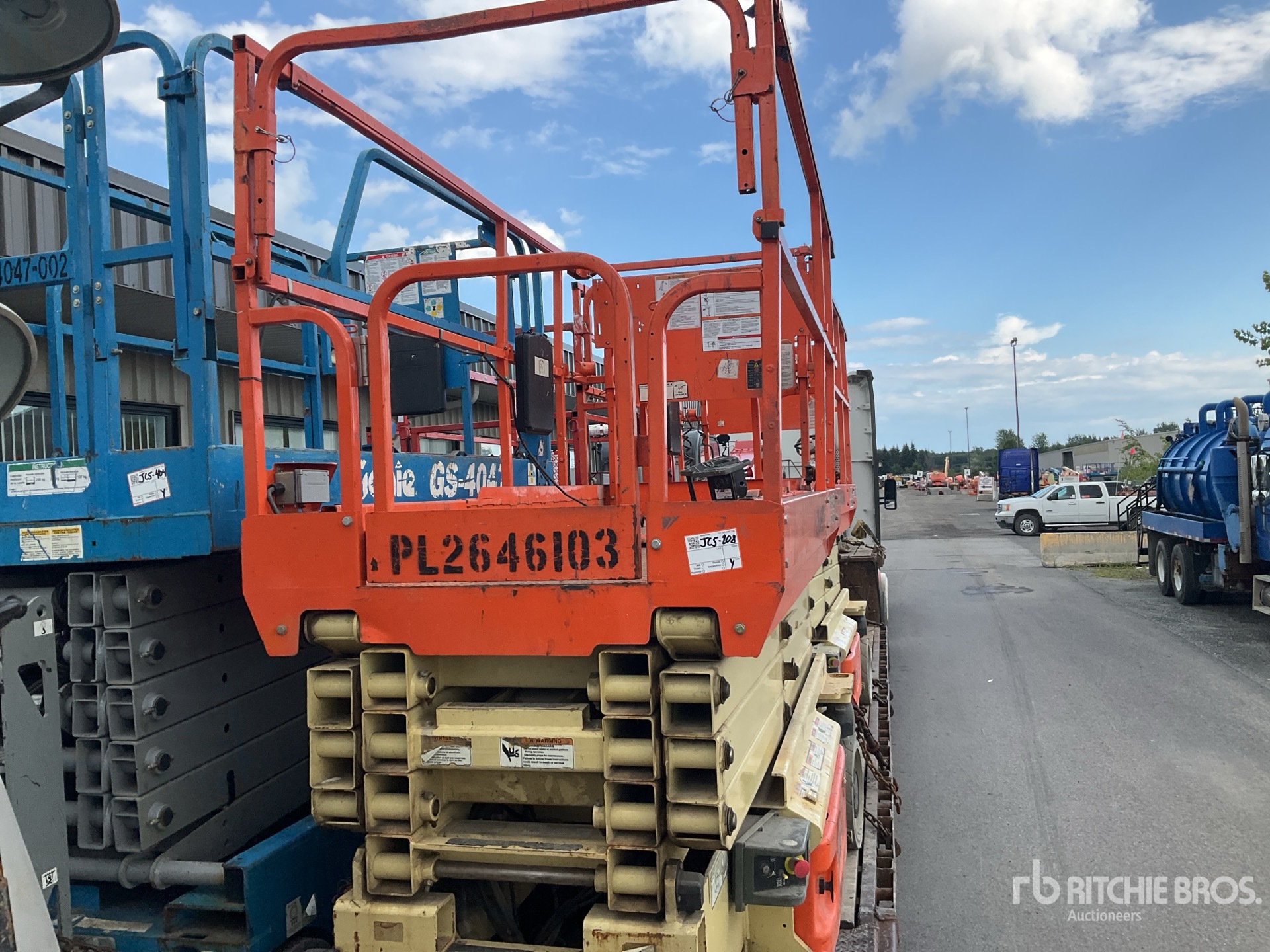 Photo of 2016 JLG 2646ES