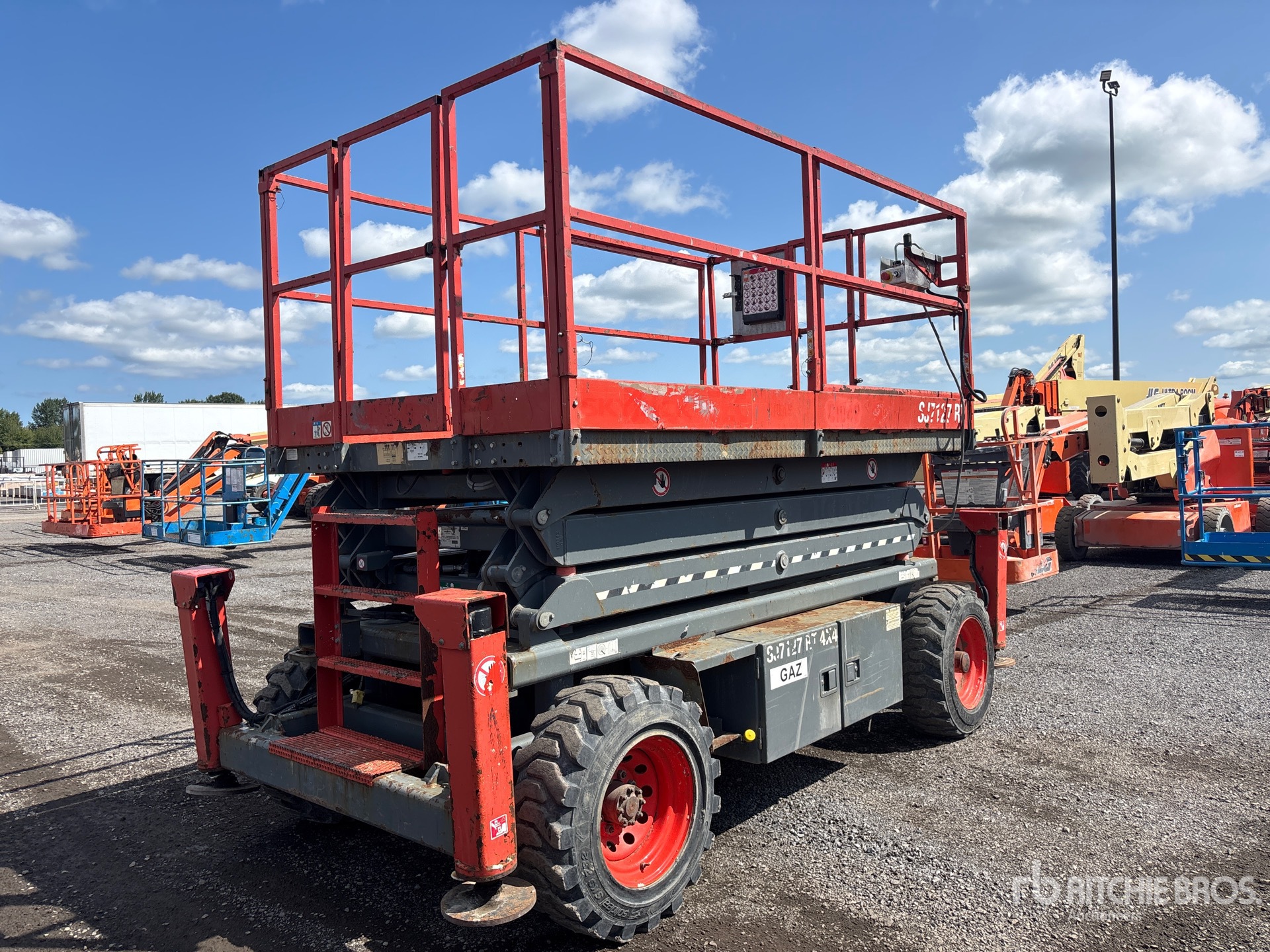 2016 Skyjack SJ7127 RT