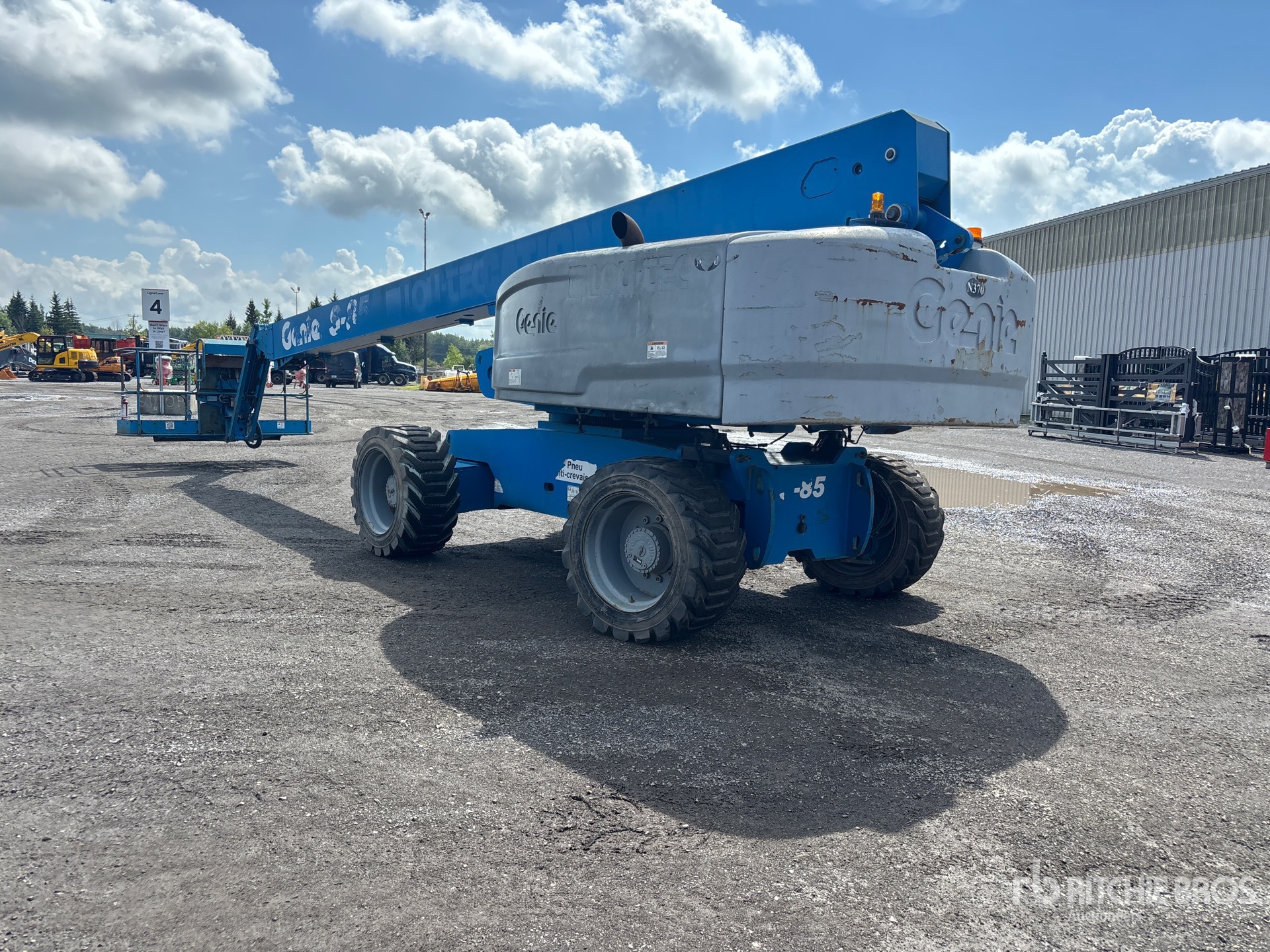 2015 Genie S85