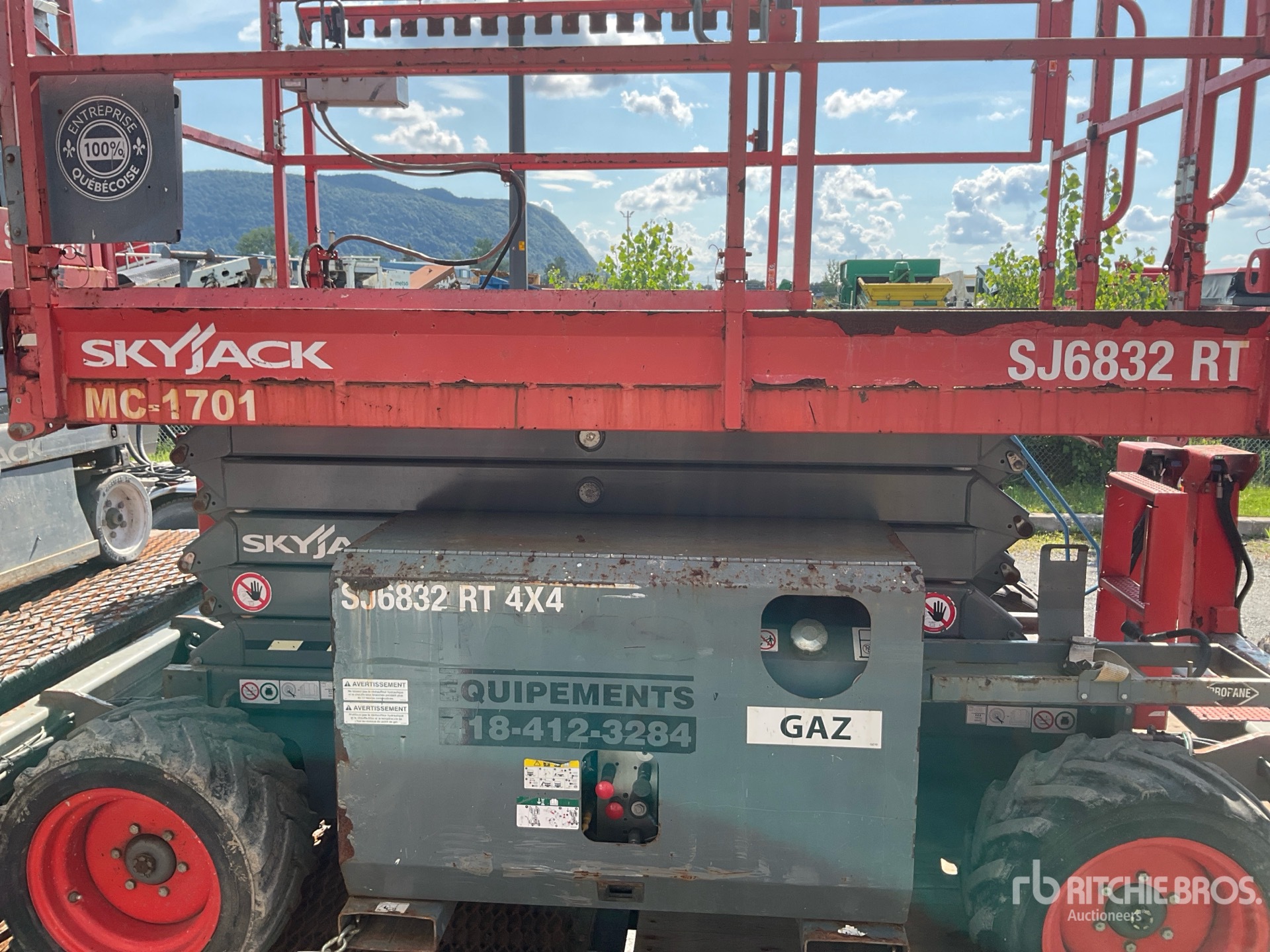 2017 Skyjack SJ6832 RT