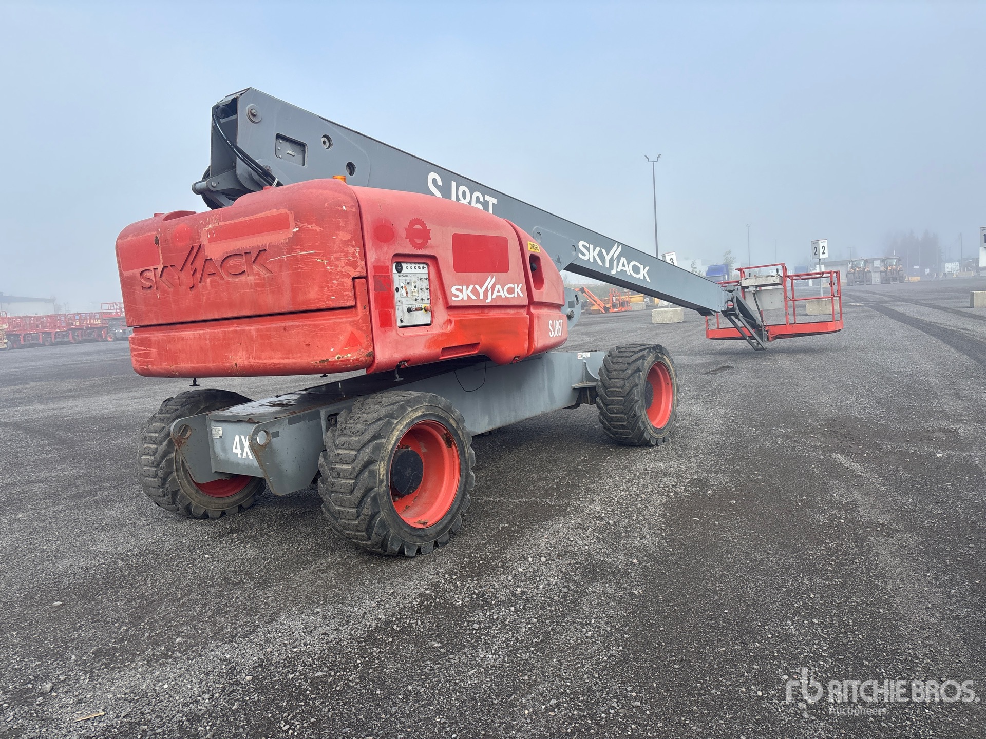 General Appearance with Picture, Right Rear Corner