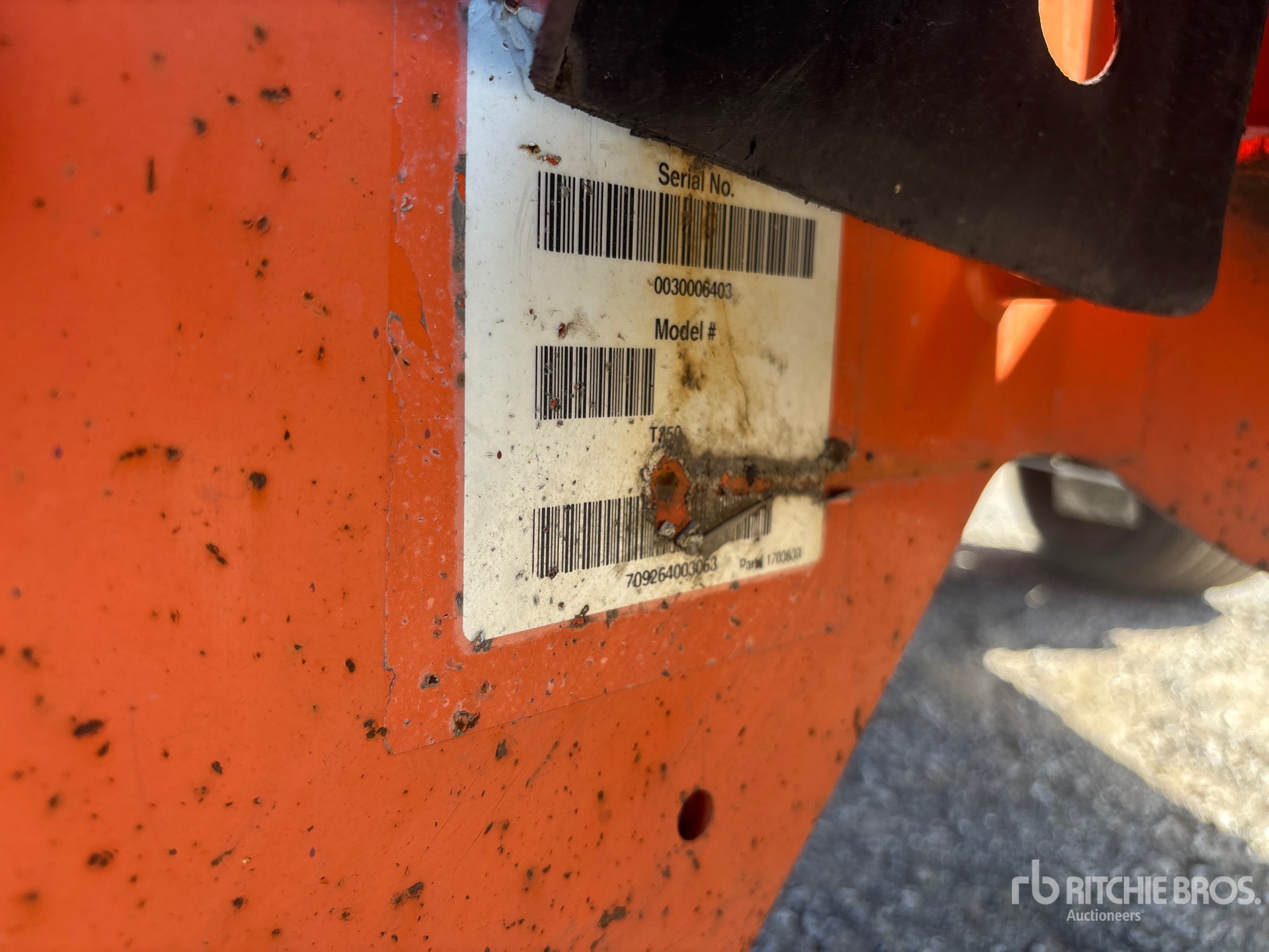2015 JLG T-350