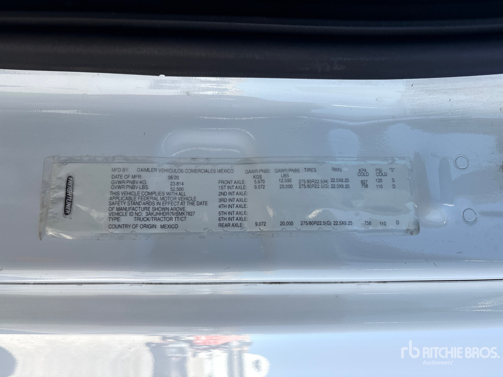 2021 Freightliner CASCADIA 126
