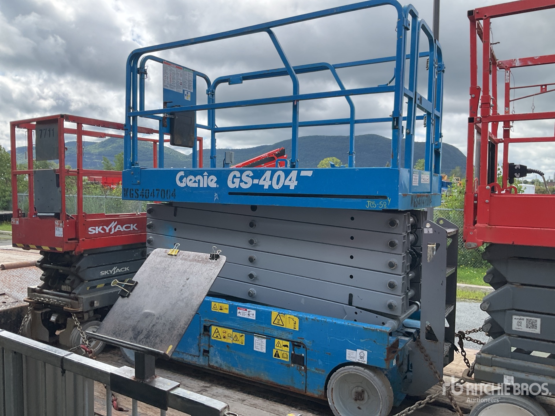 2017 Genie GS-4047