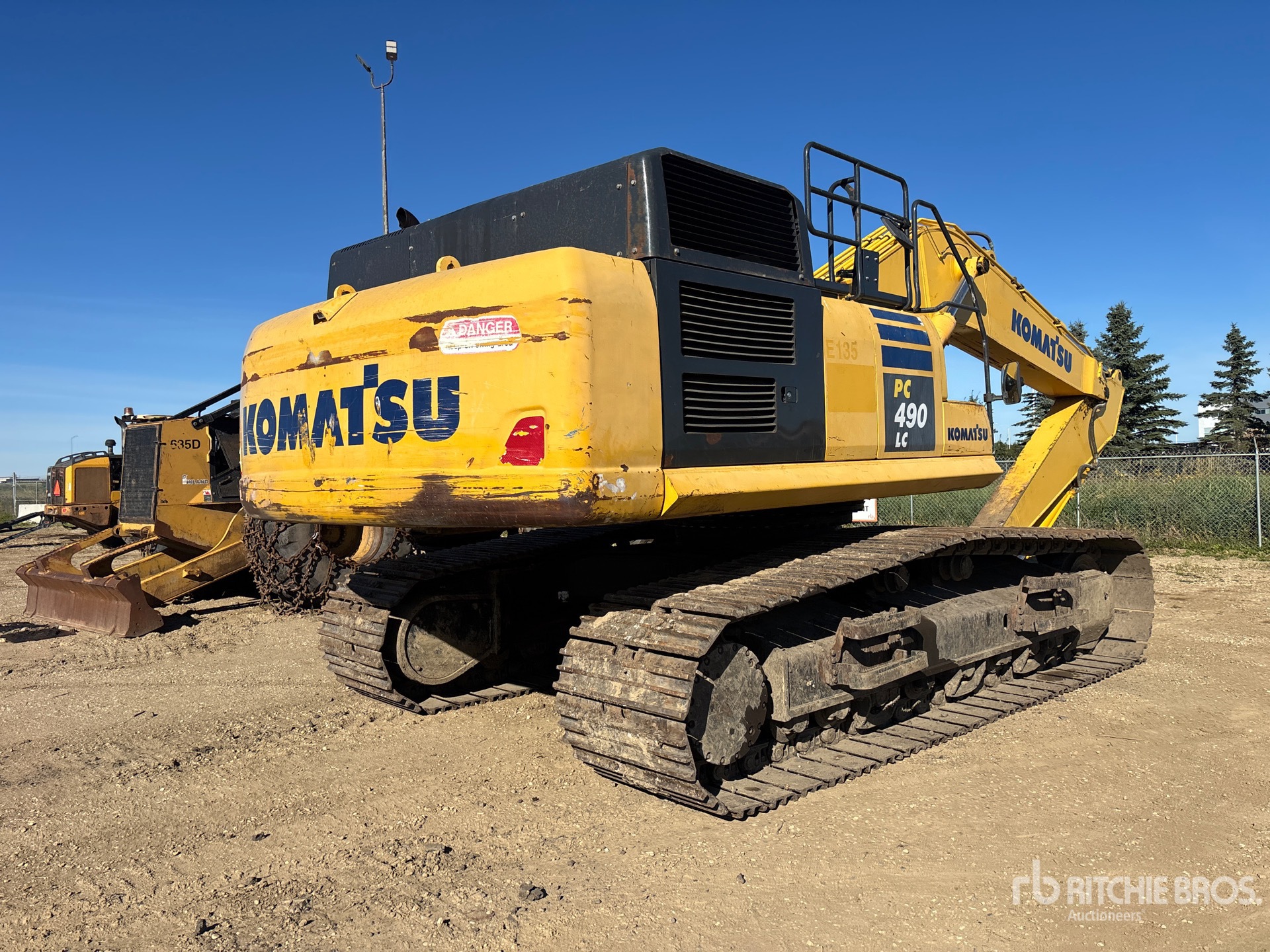 2012 Komatsu PC490LC-10