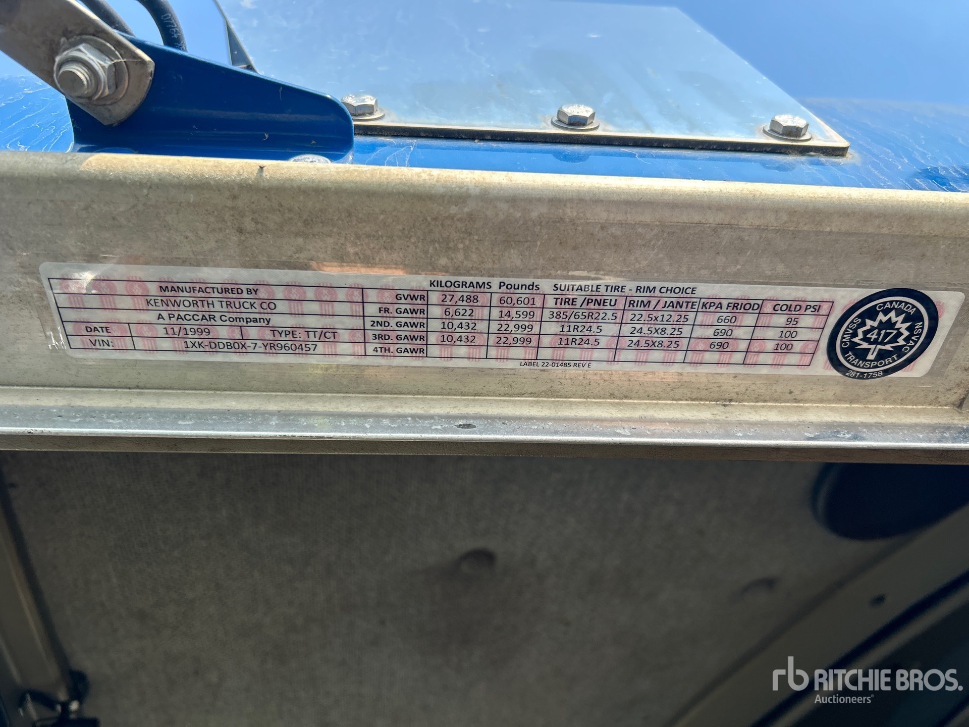 2000 Kenworth 6X4 SLEEPER