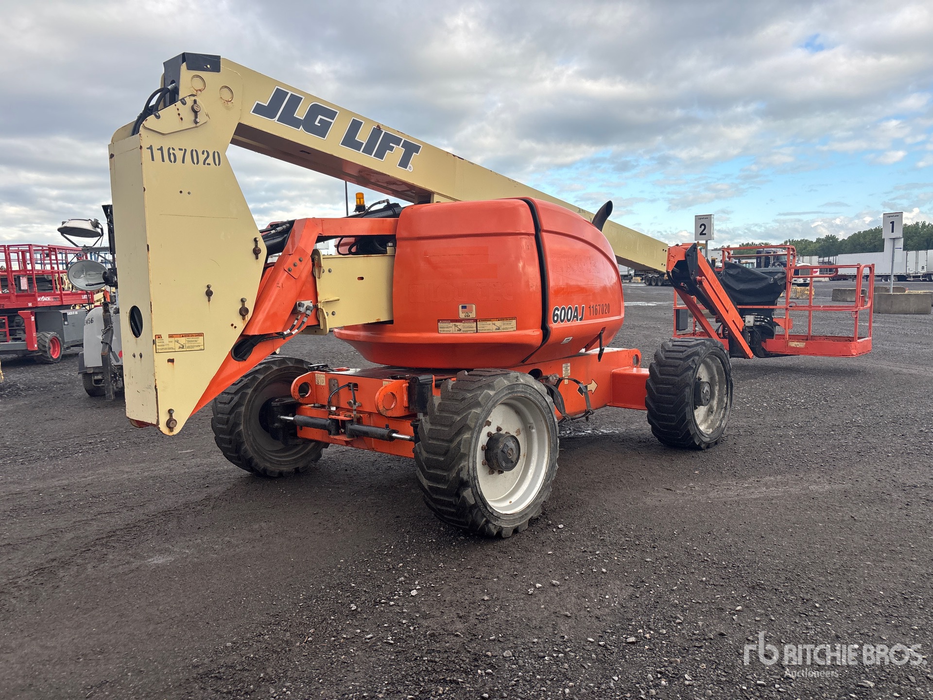 2015 JLG 600AJ