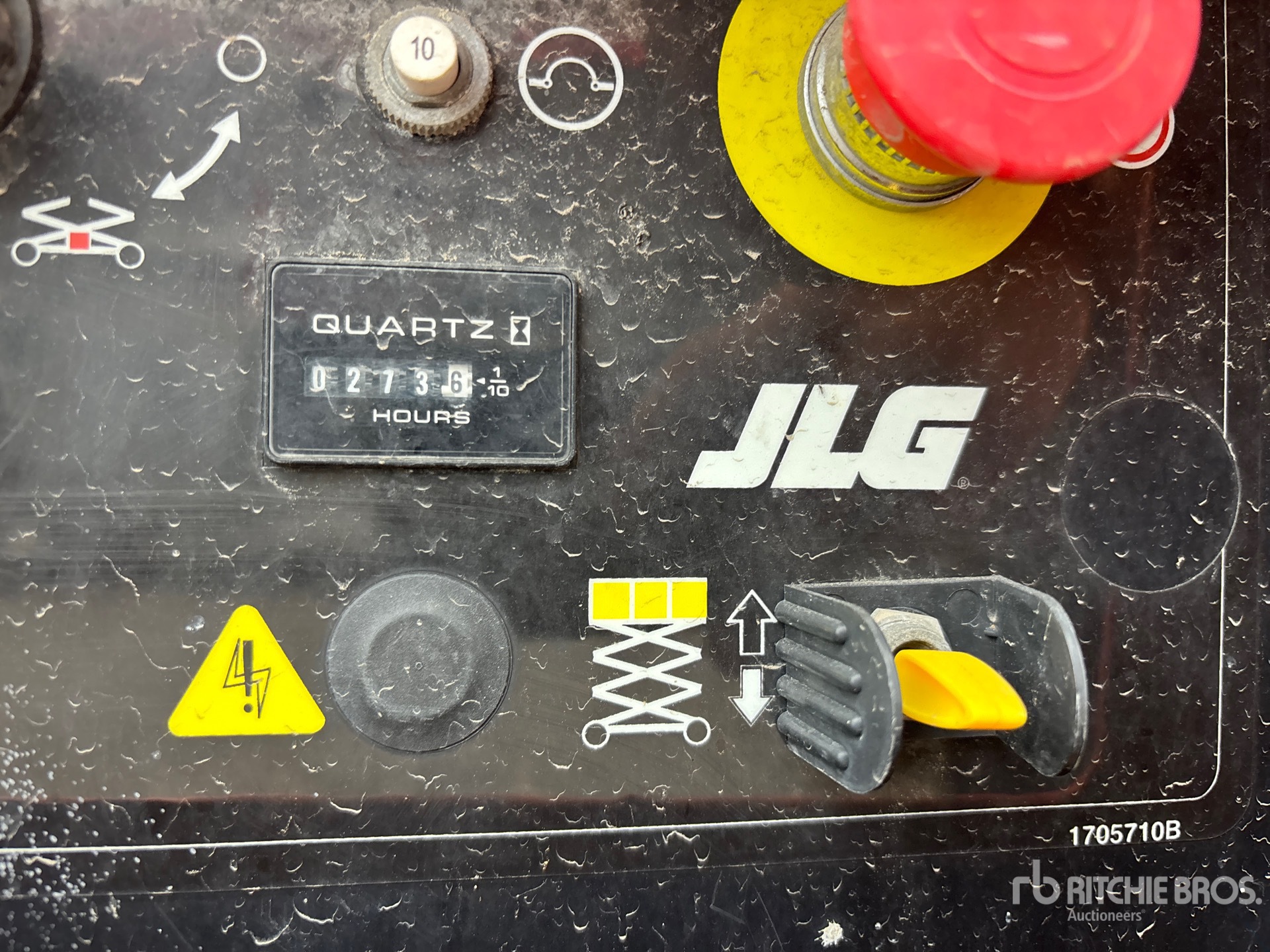 2017 JLG M4069LE