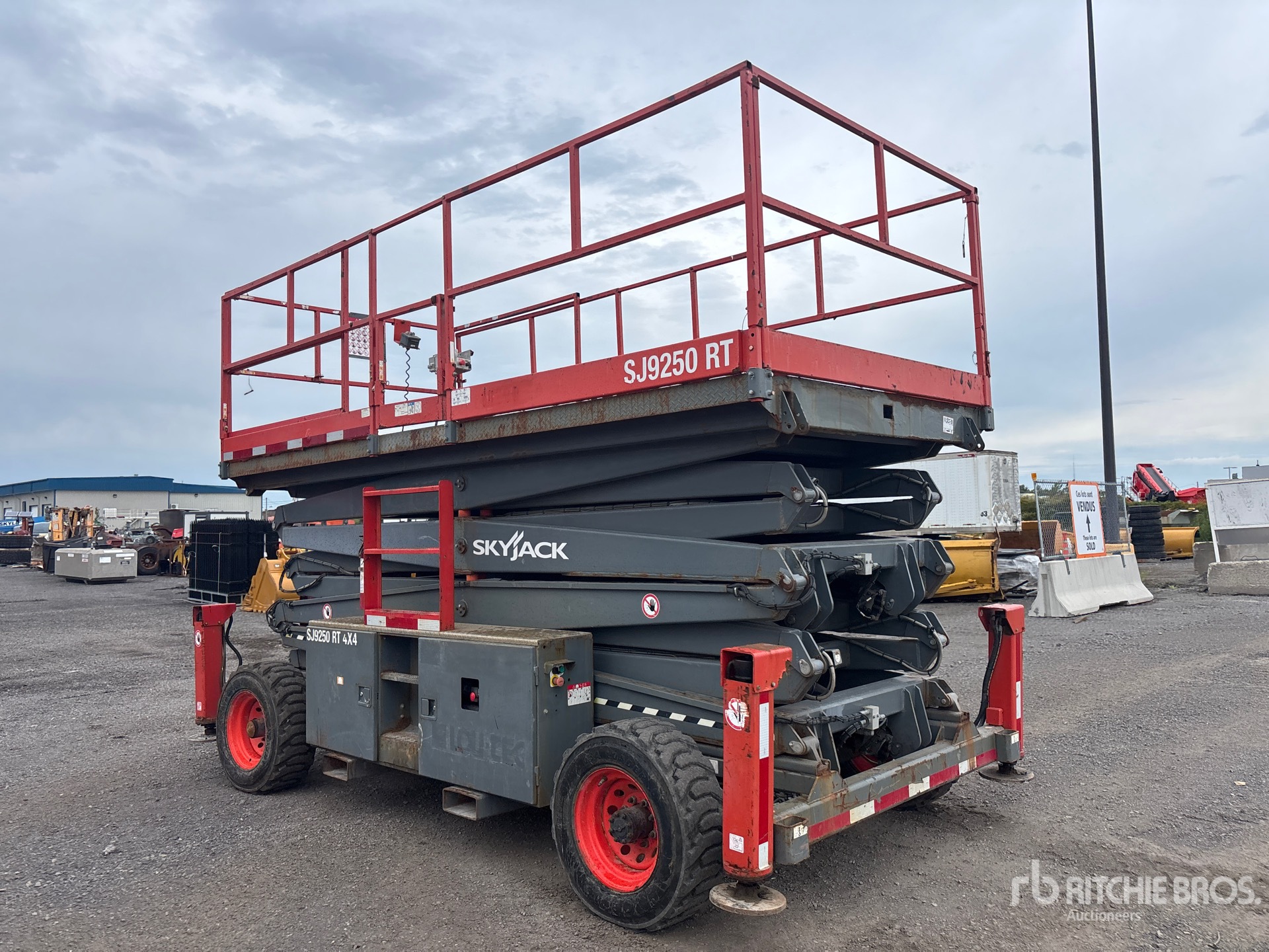 2017 Skyjack SJ9250RT