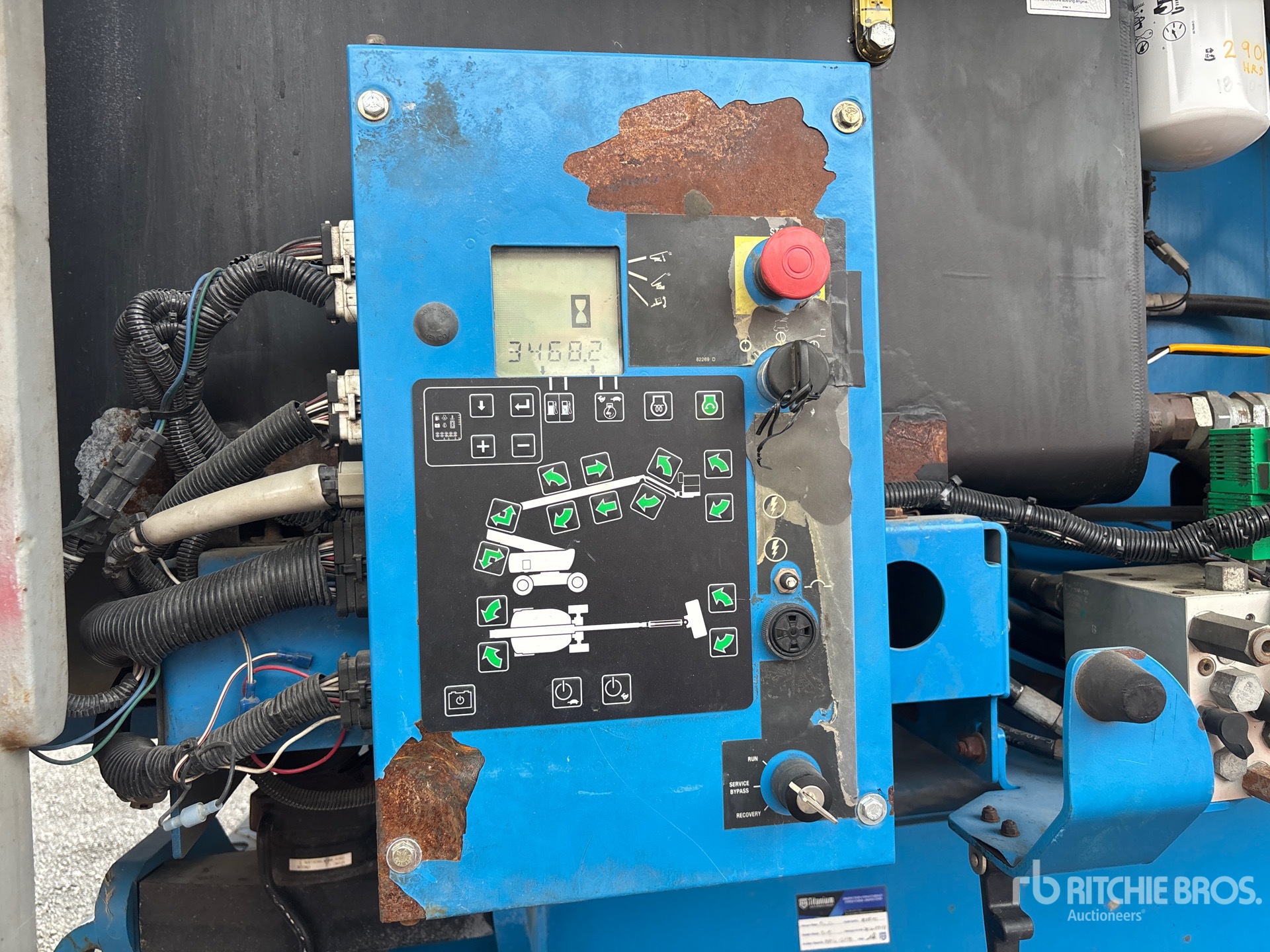 Basic Lower Control Station with