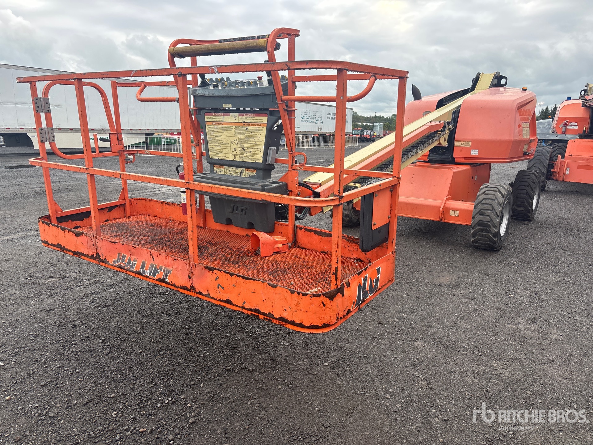 Photo of 2018 JLG 400S