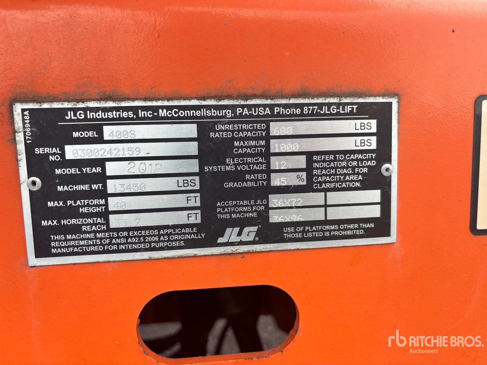 2018 JLG 400S