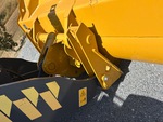 Chassis with Quick Coupler to Arms Pins