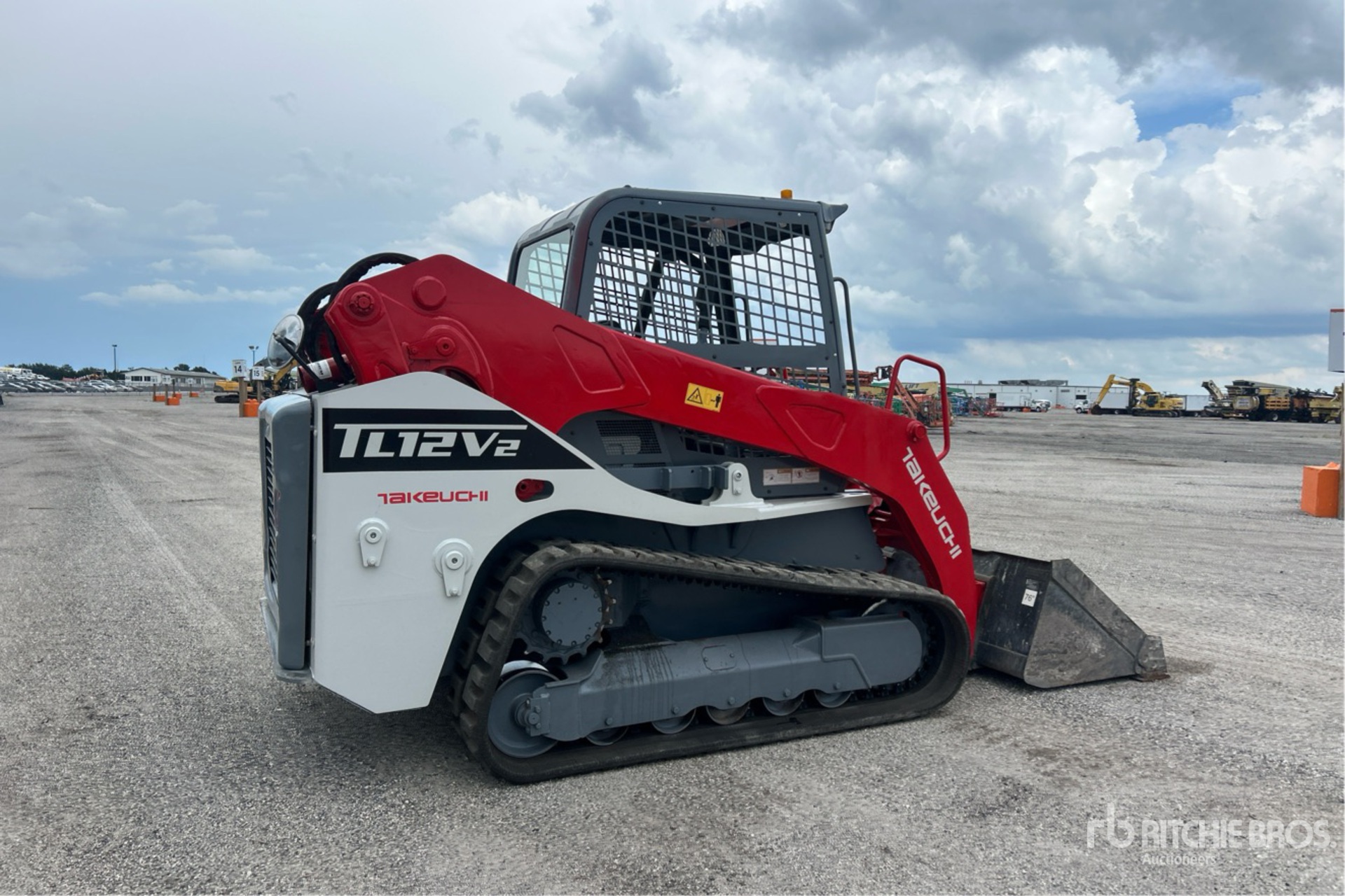 2016 Takeuchi TL12V2