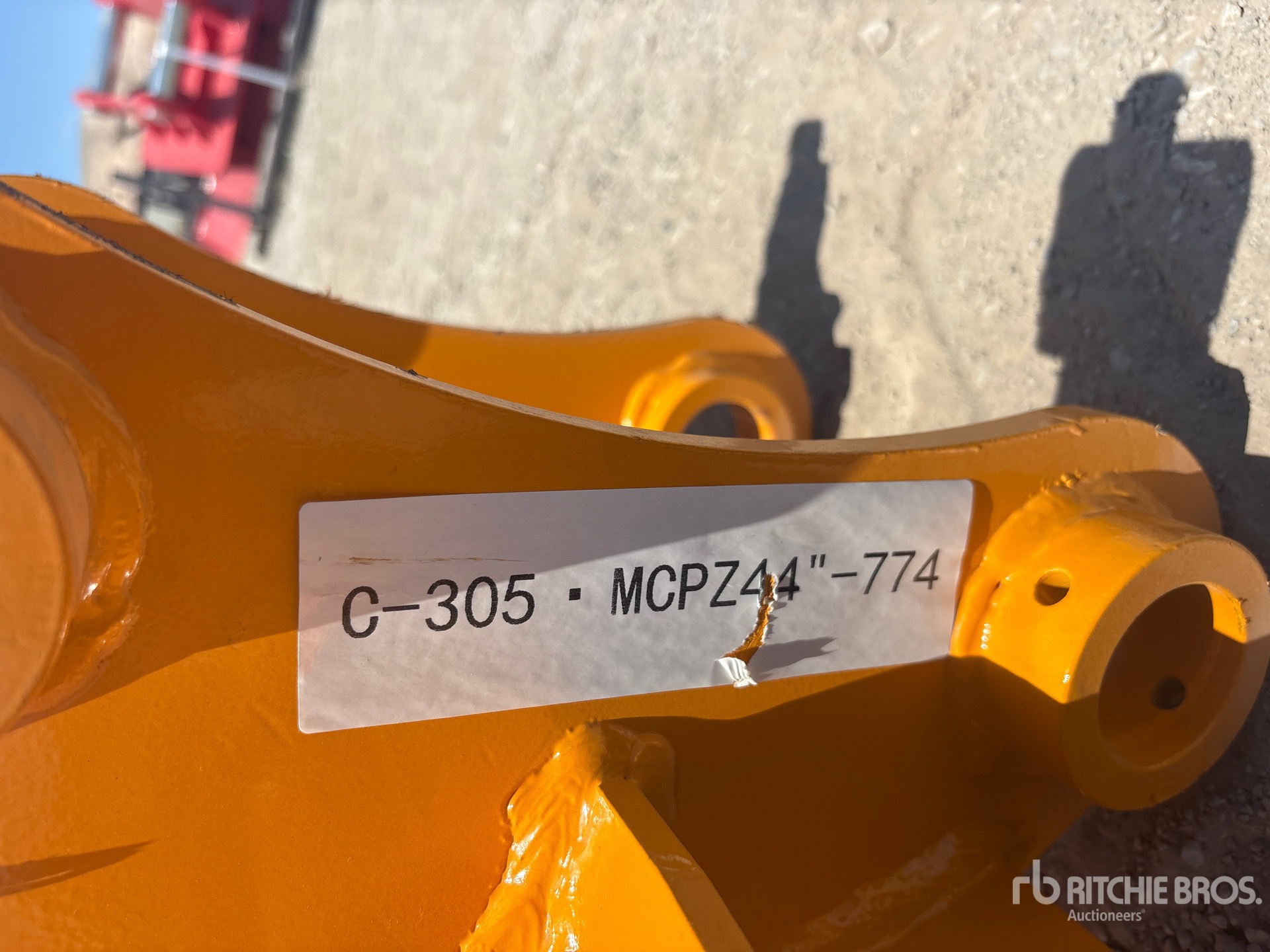 2026 GIYI 44 in - Fits Cat 305 (Unused)