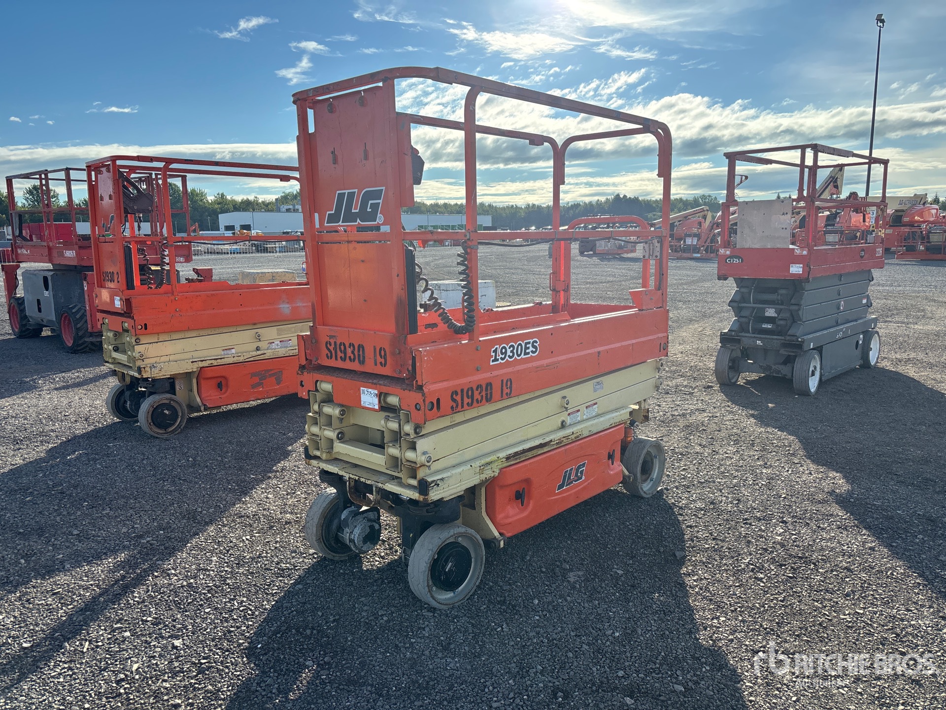 Photo of 2015 JLG 1930ES