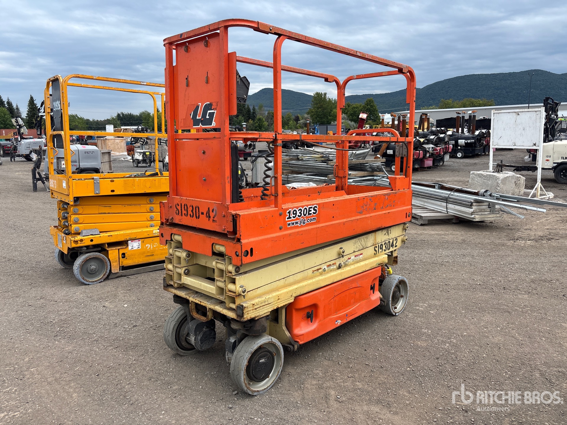 Photo of 2015 JLG 1930ES