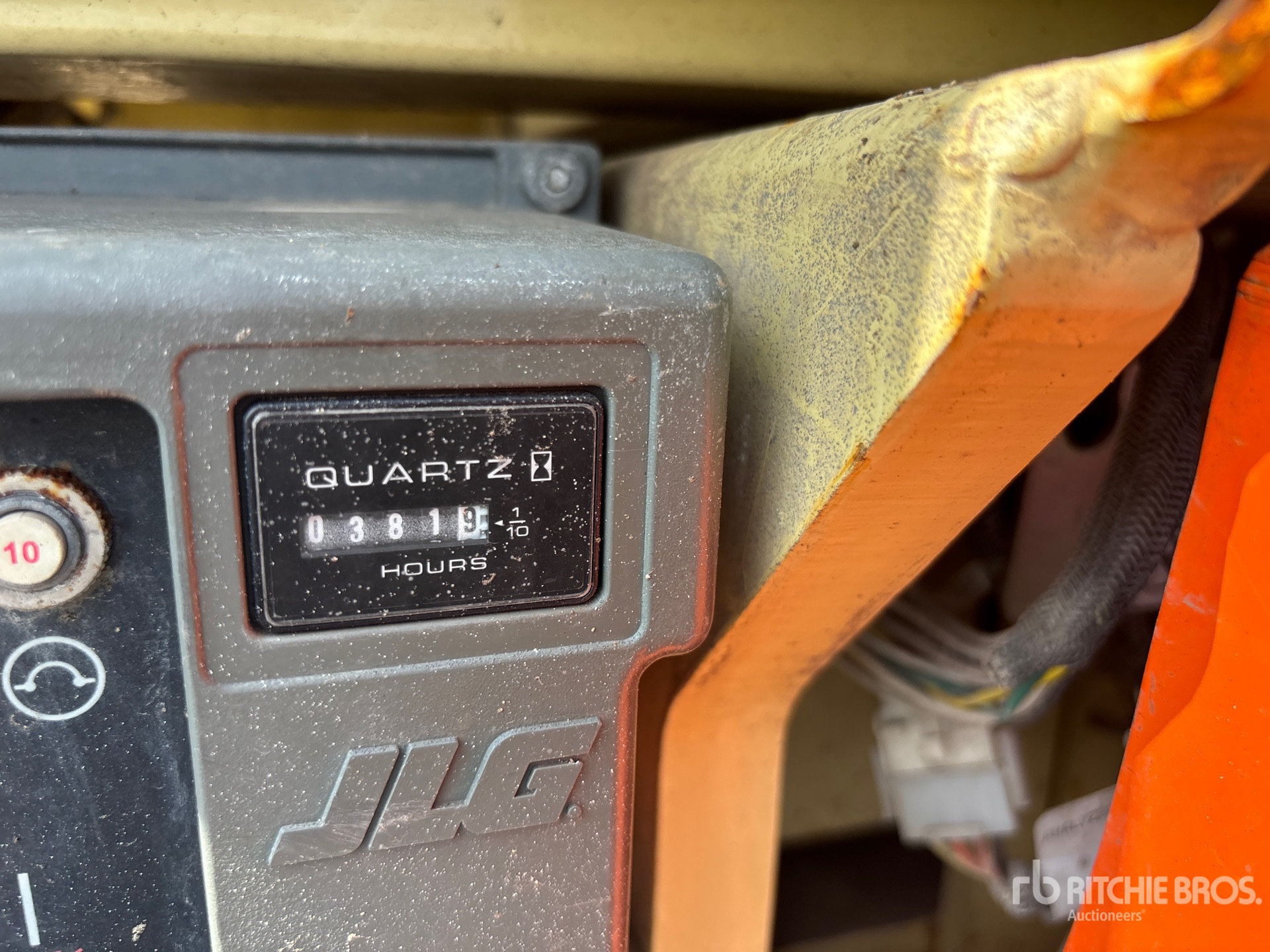 2015 JLG 1930 ES