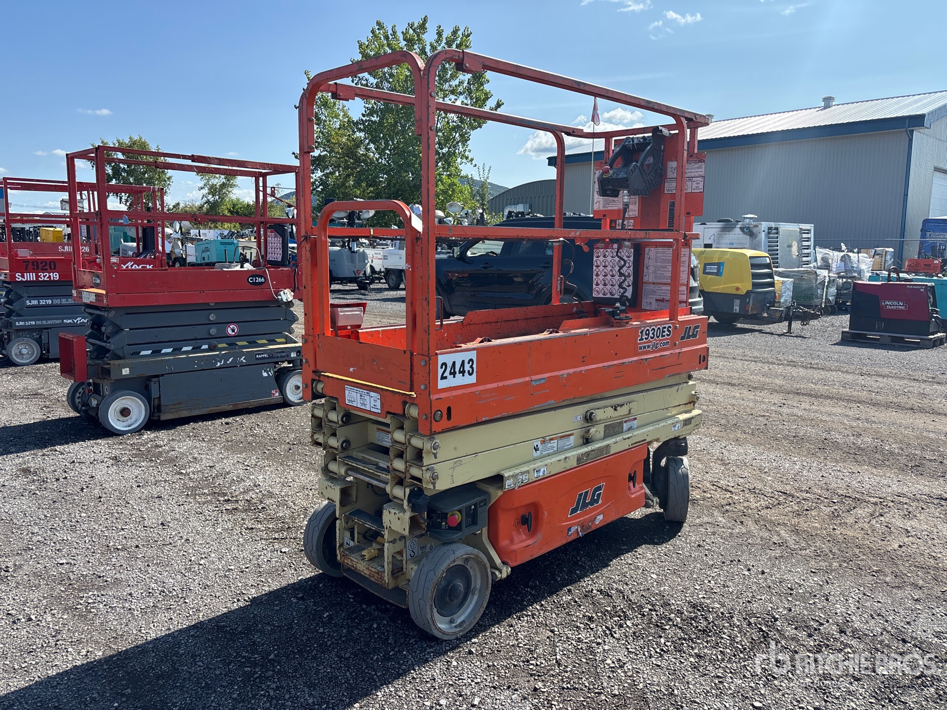 2016 JLG 1930ES