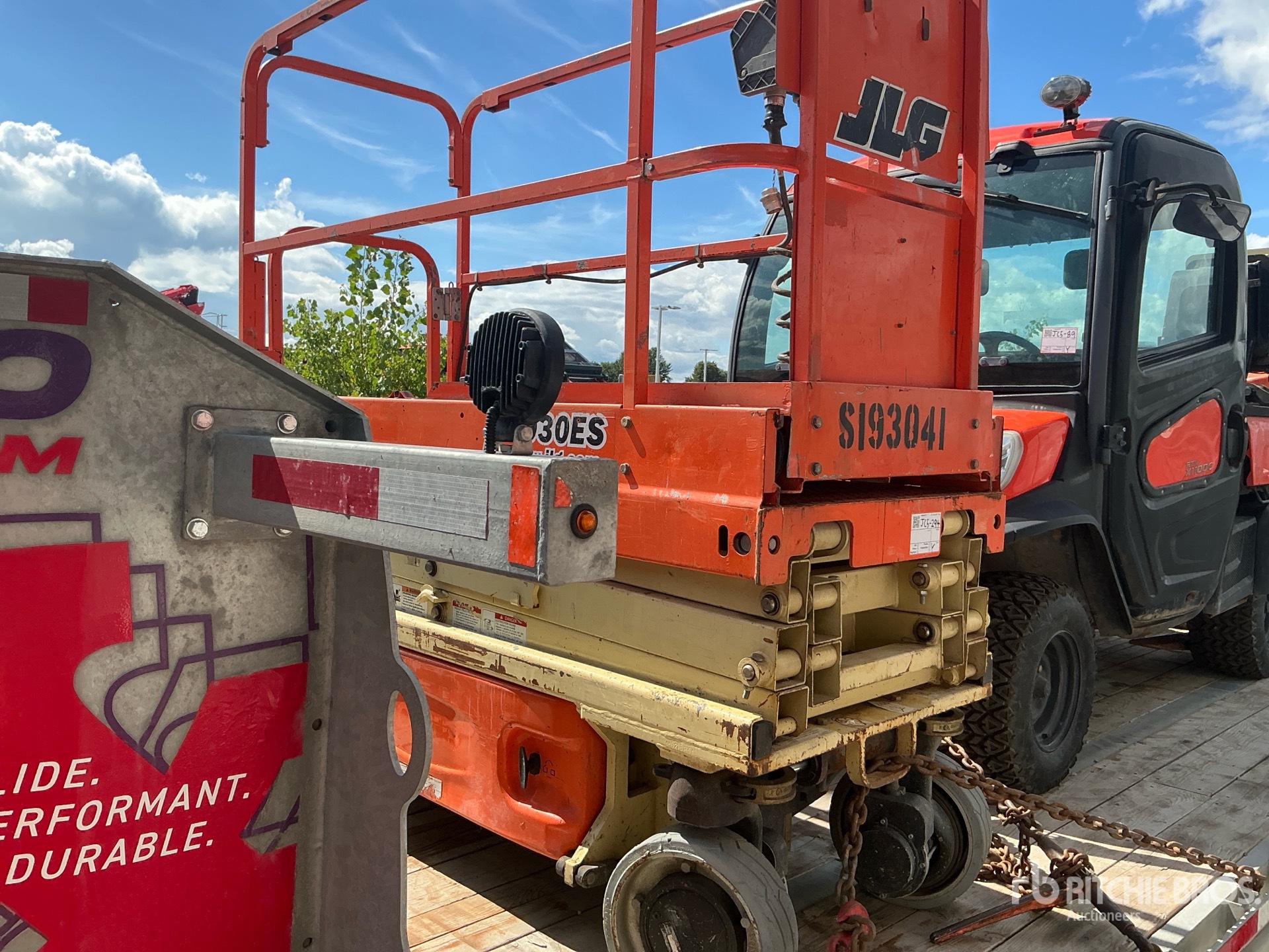 2015 JLG 1930 ES