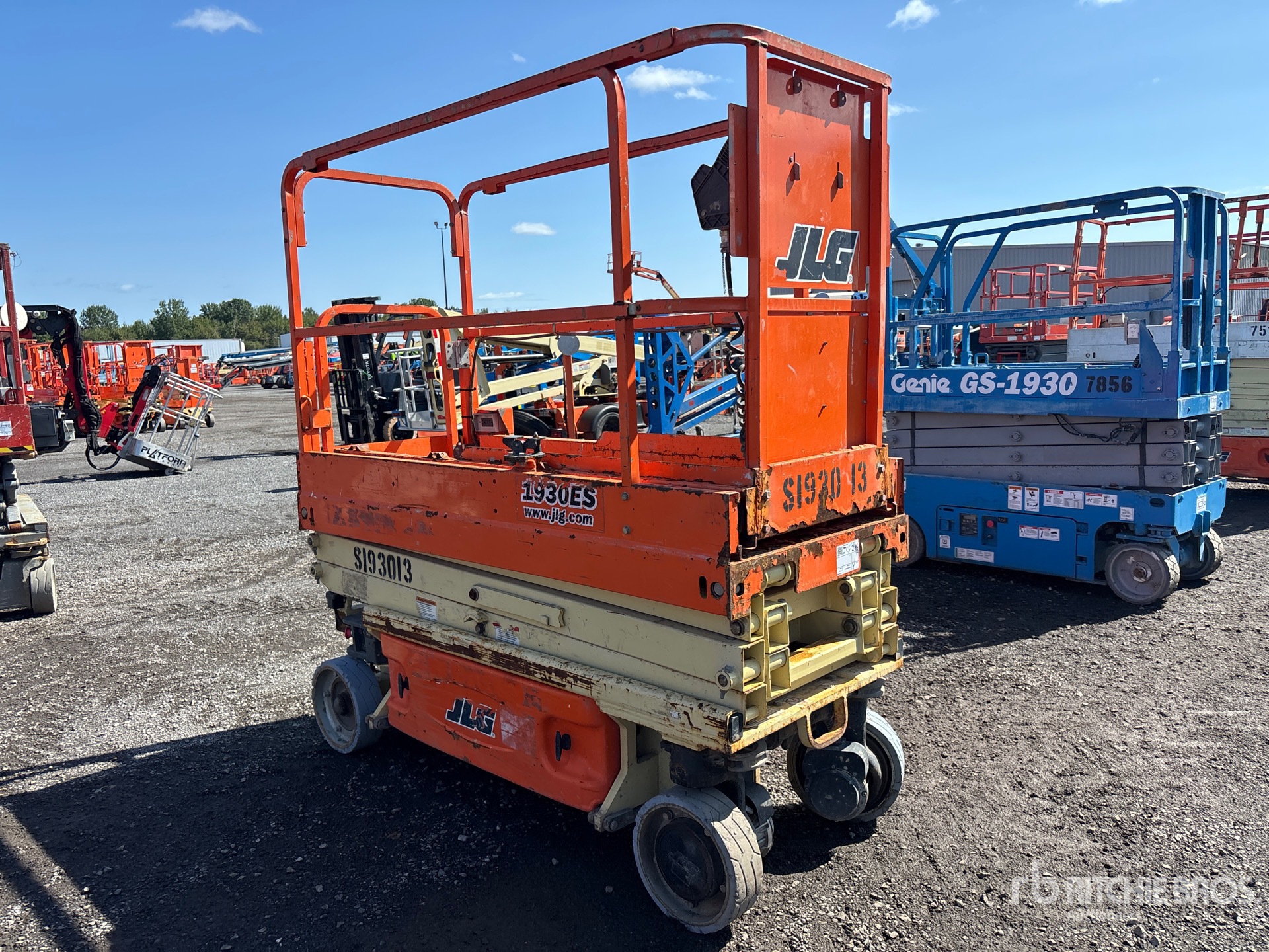 2015 JLG 1930ES