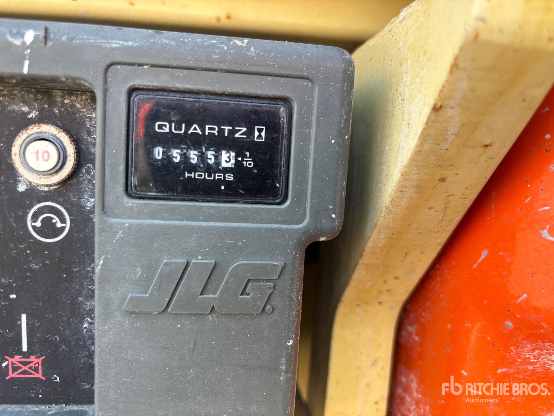 2015 JLG 1930ES