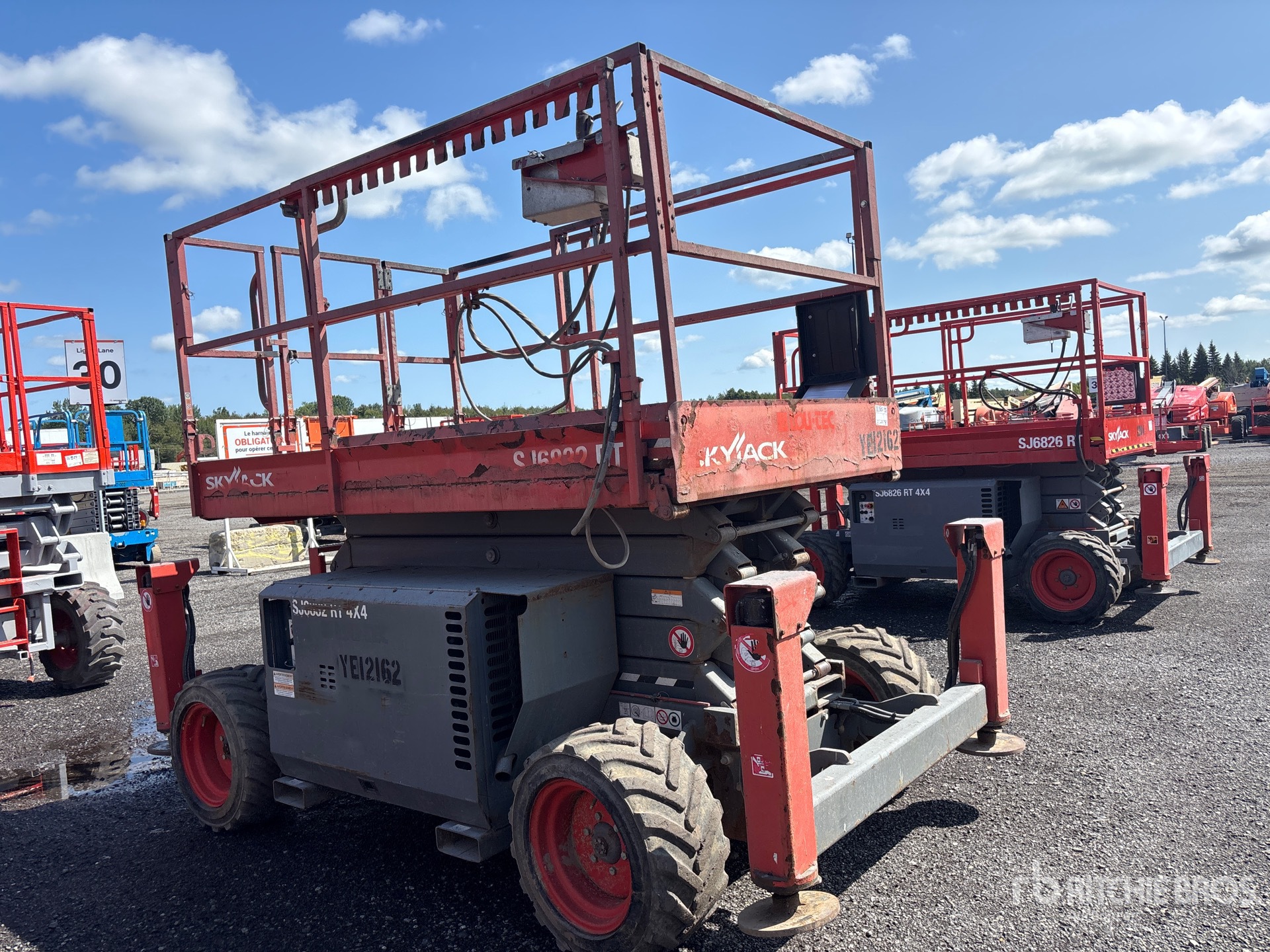2018 Skyjack SJ6832RT