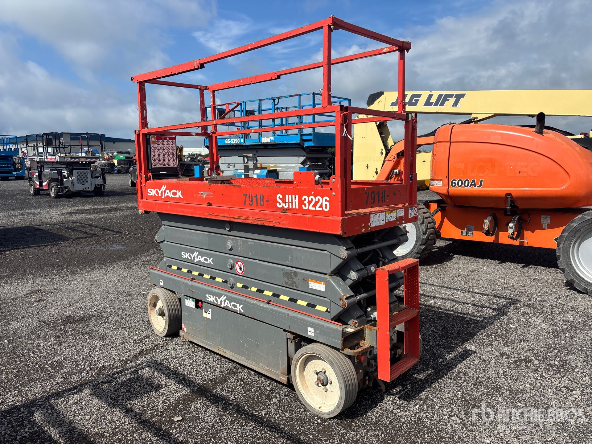 2017 Skyjack SJIII3226